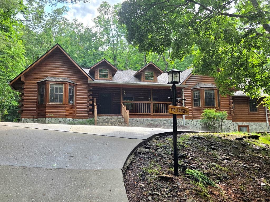 Single Family Residence at 118 Laurel Ridge Lane, Murphy, NC 28906, photo 32 of 32