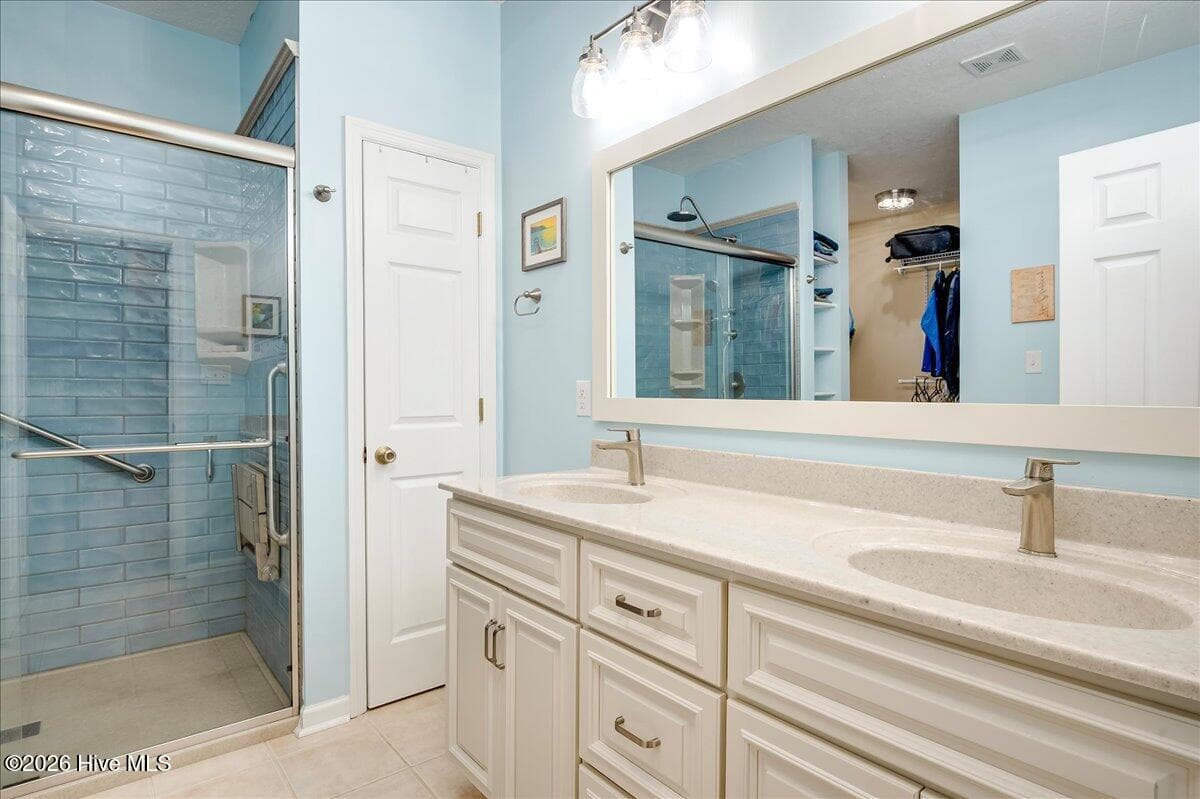 Single Family Residence at 13 Sunset Circle, North Augusta, SC 29860, photo 11 of 52