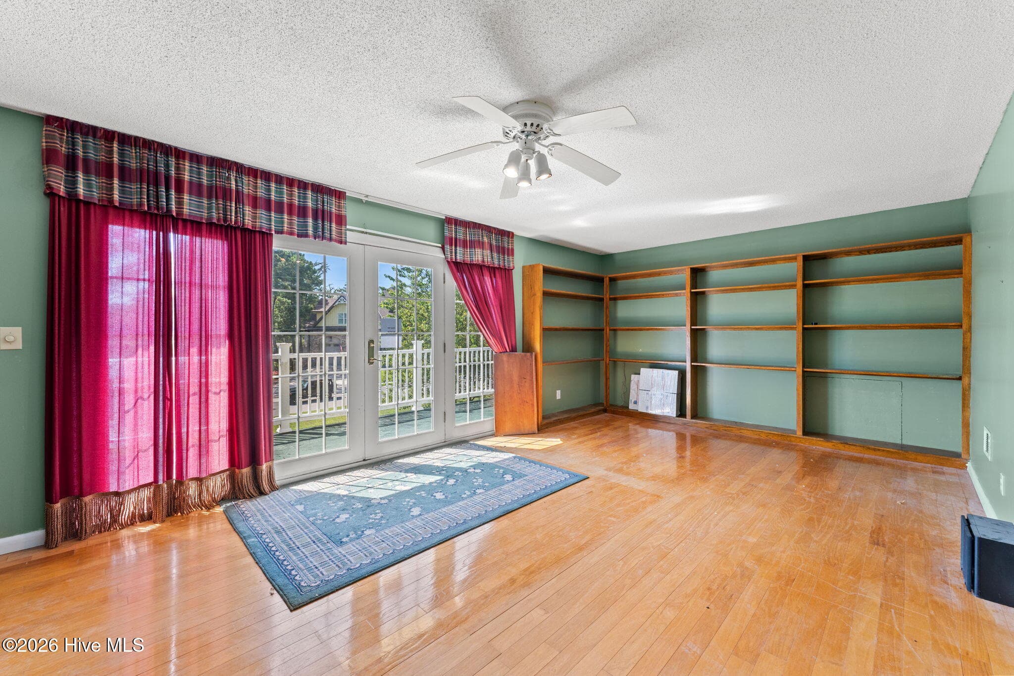 Single Family Residence at 906 20th Avenue N, North Myrtle Beach, SC 29582, photo 27 of 39