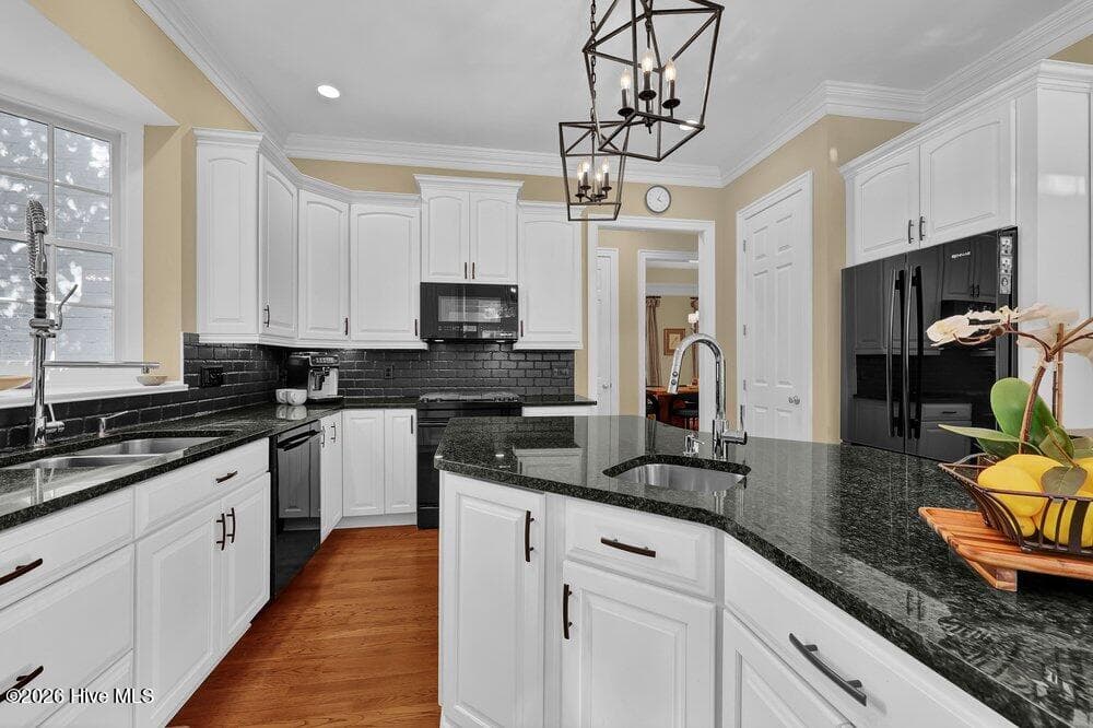 Single Family Residence at 2213 Fox Hunt Lane, Wilmington, NC 28405, photo 20 of 79