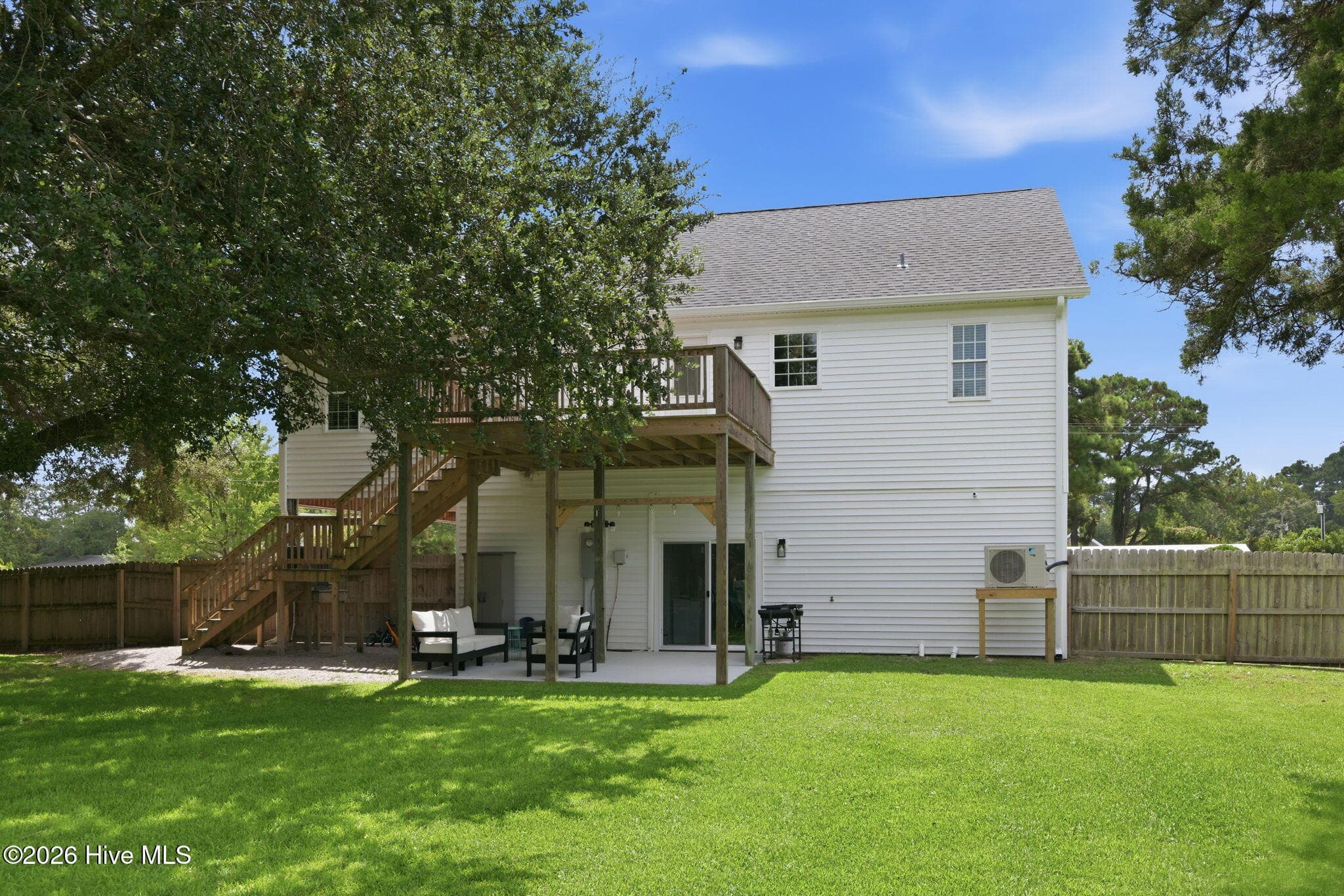 Single Family Residence at 1422 Harkers Island Road, Beaufort, NC 28516, photo 34 of 50