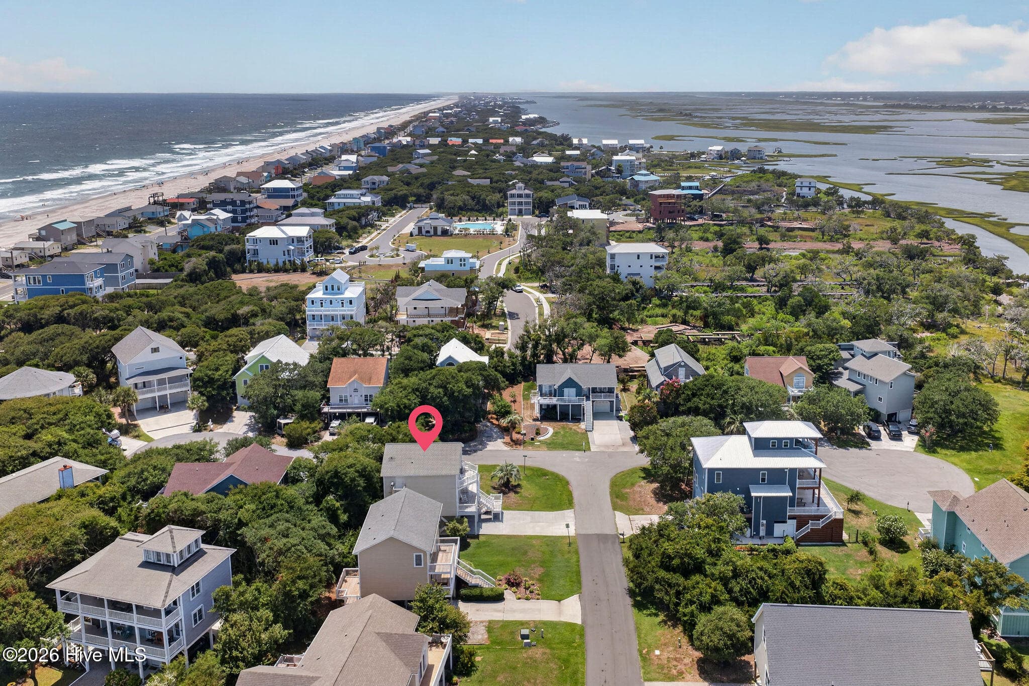 Single Family Residence at 21 S Oak Drive, Surf City, NC 28445, photo 41 of 46