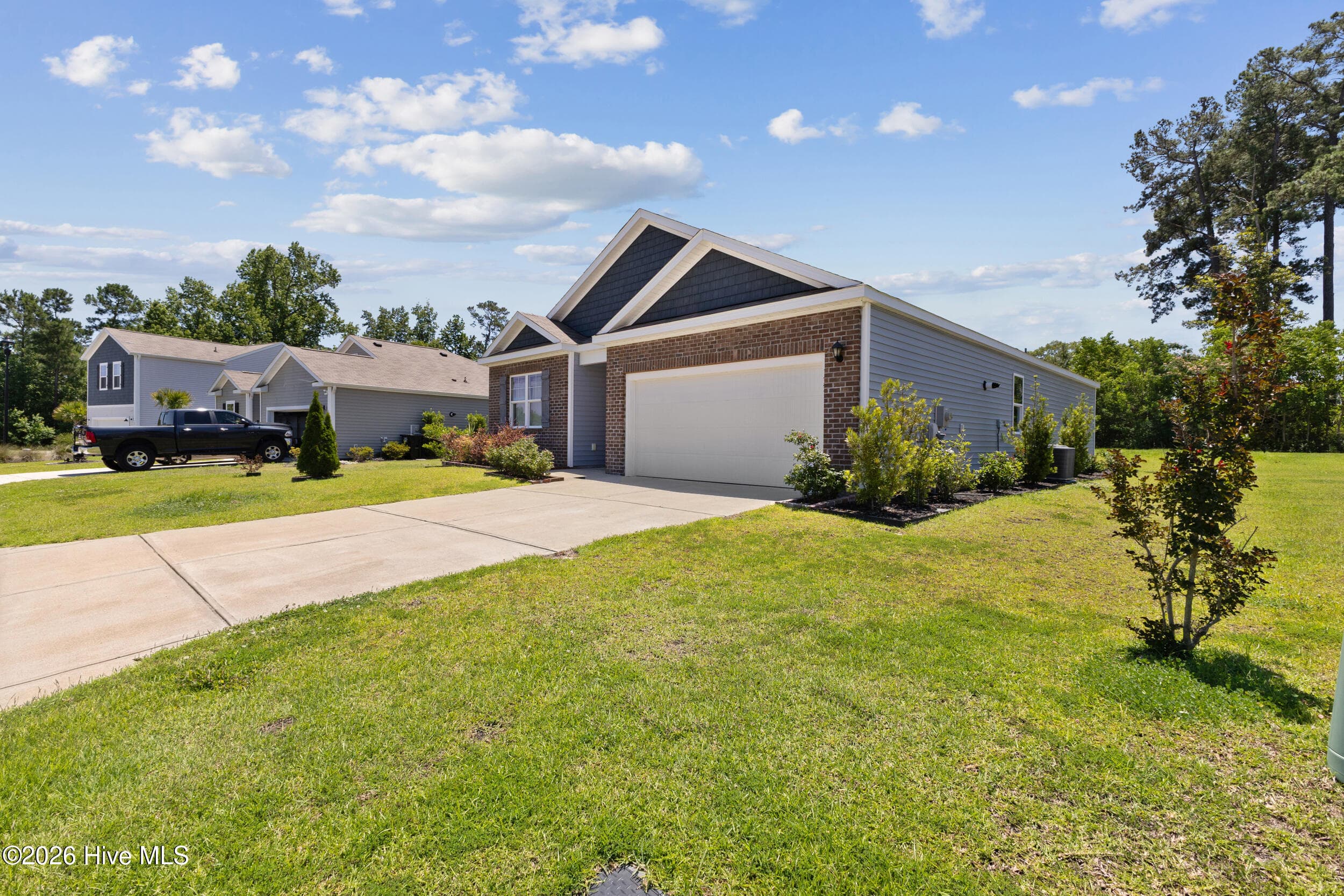 Single Family Residence at 133 Tributary Circle, Wilmington, NC 28401, photo 3 of 30