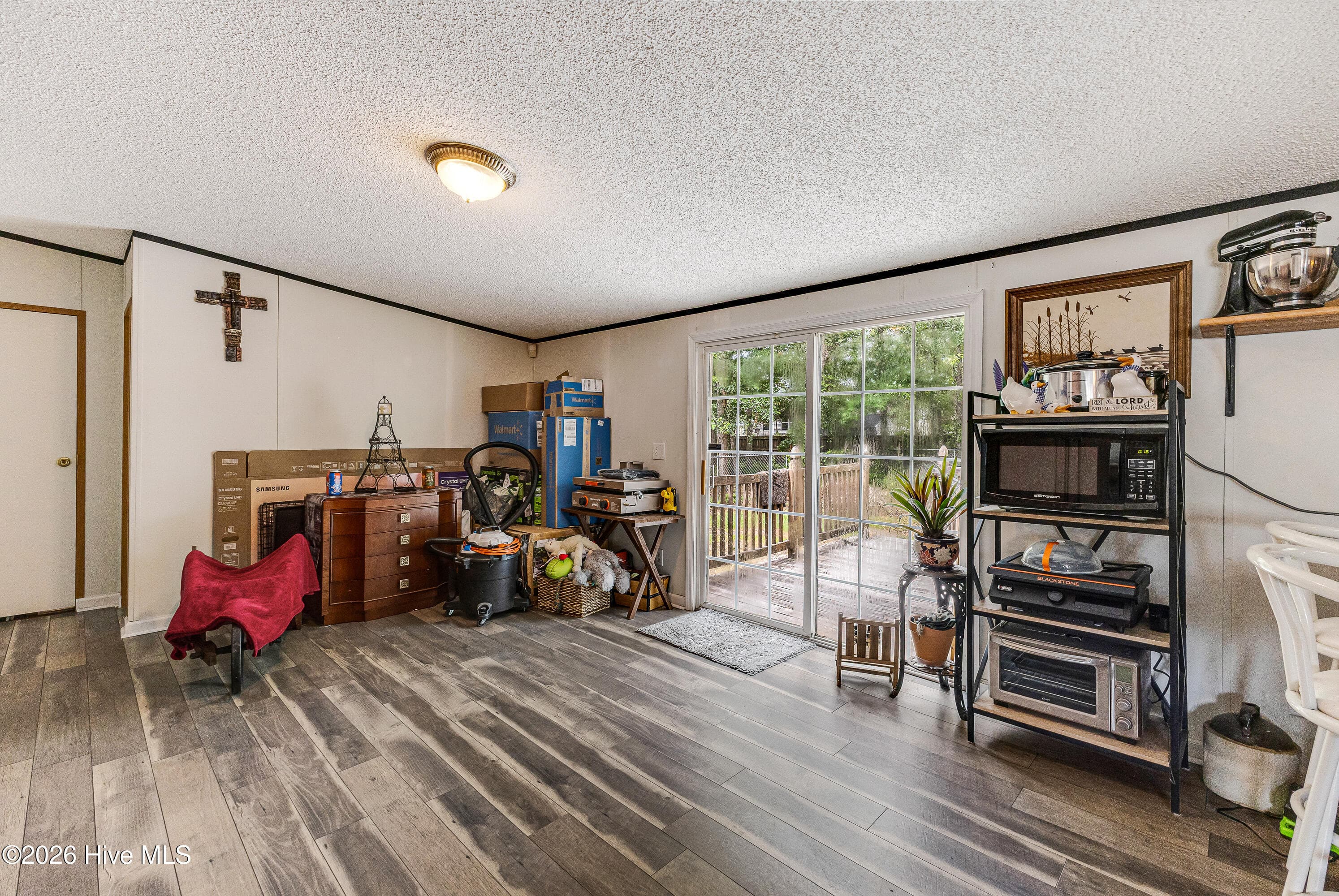 Manufactured Home at 2193 Helmsman Drive SW, Supply, NC 28462, photo 12 of 29