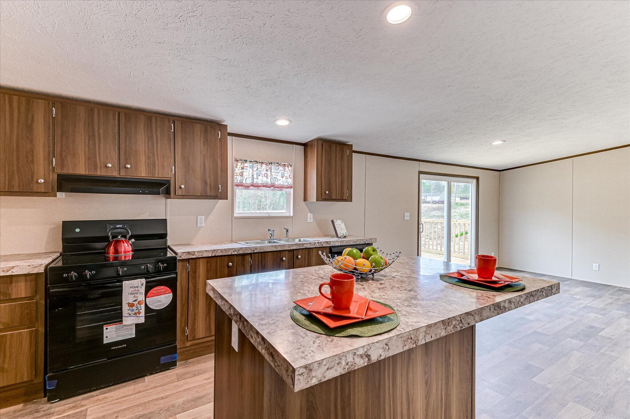 Manufactured Home at 4052 Us-25, Hephzibah, GA 30815, photo 14 of 34