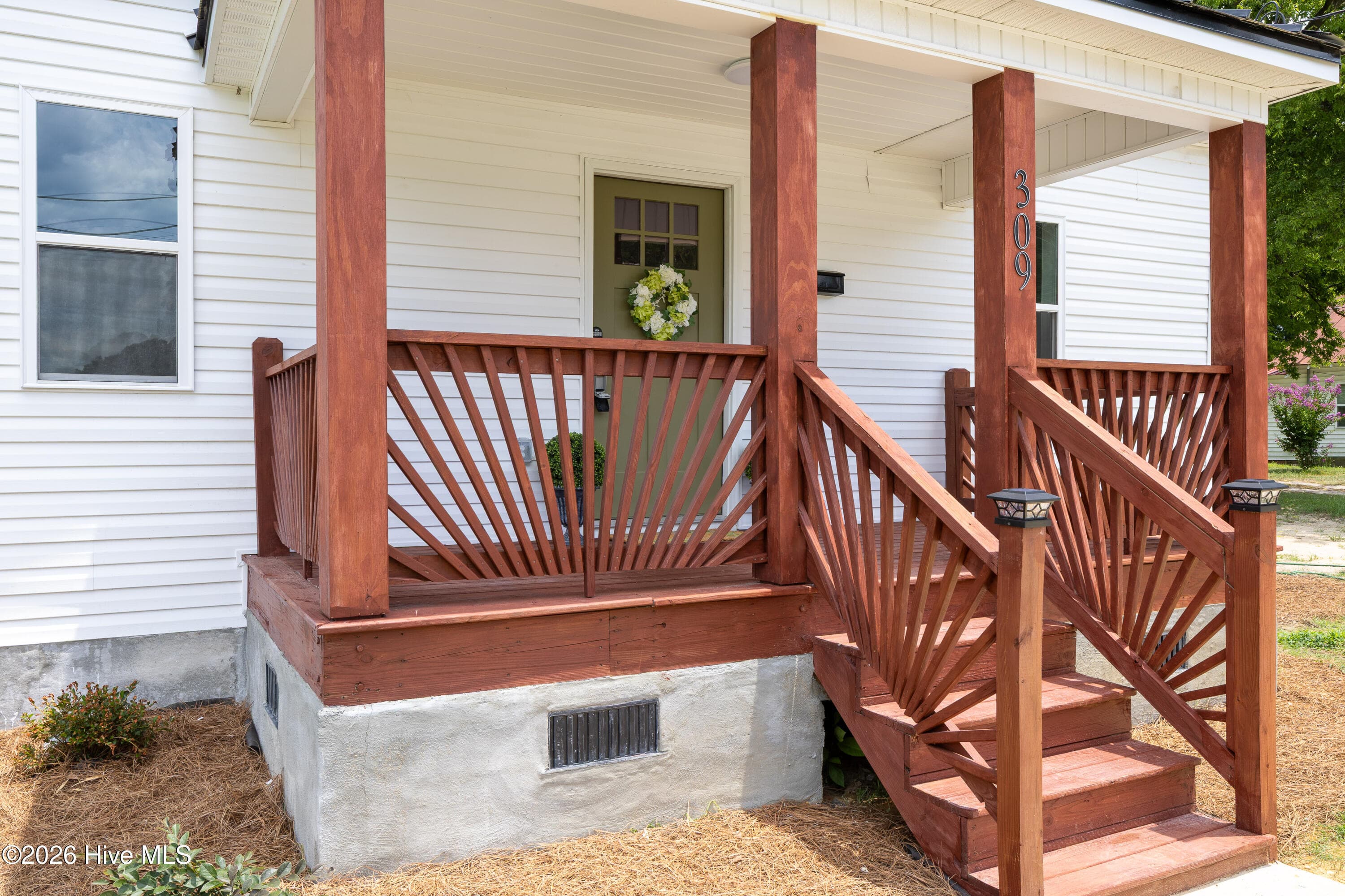 Single Family Residence at 309 Stetson Street, Clinton, NC 28328, photo 3 of 33