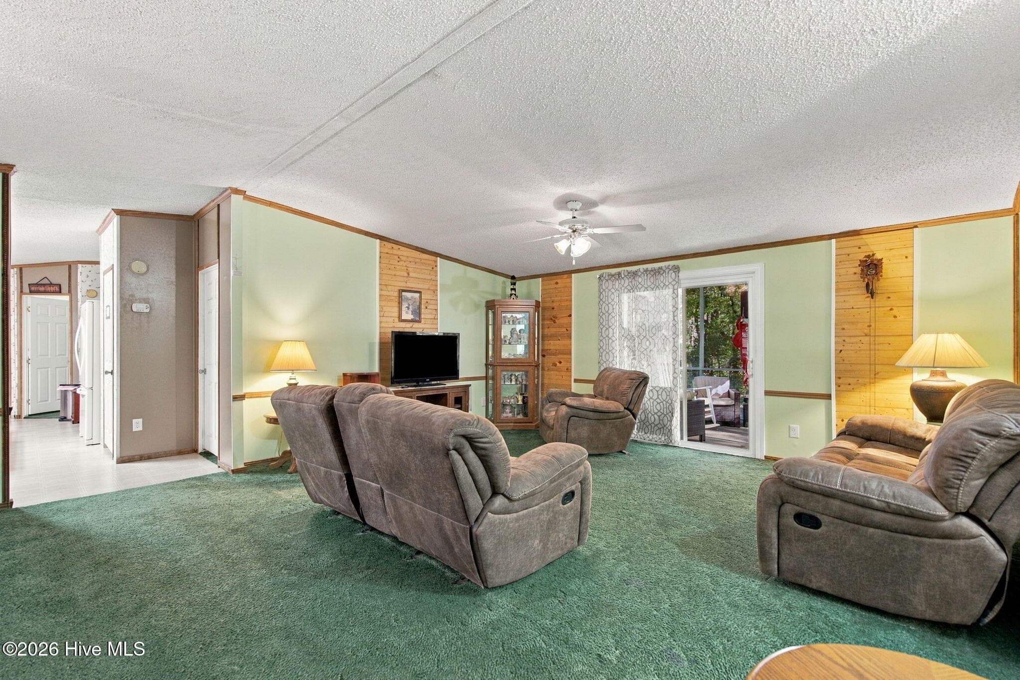 Manufactured Home at 42 Warwick Court, Hampstead, NC 28443, photo 6 of 55