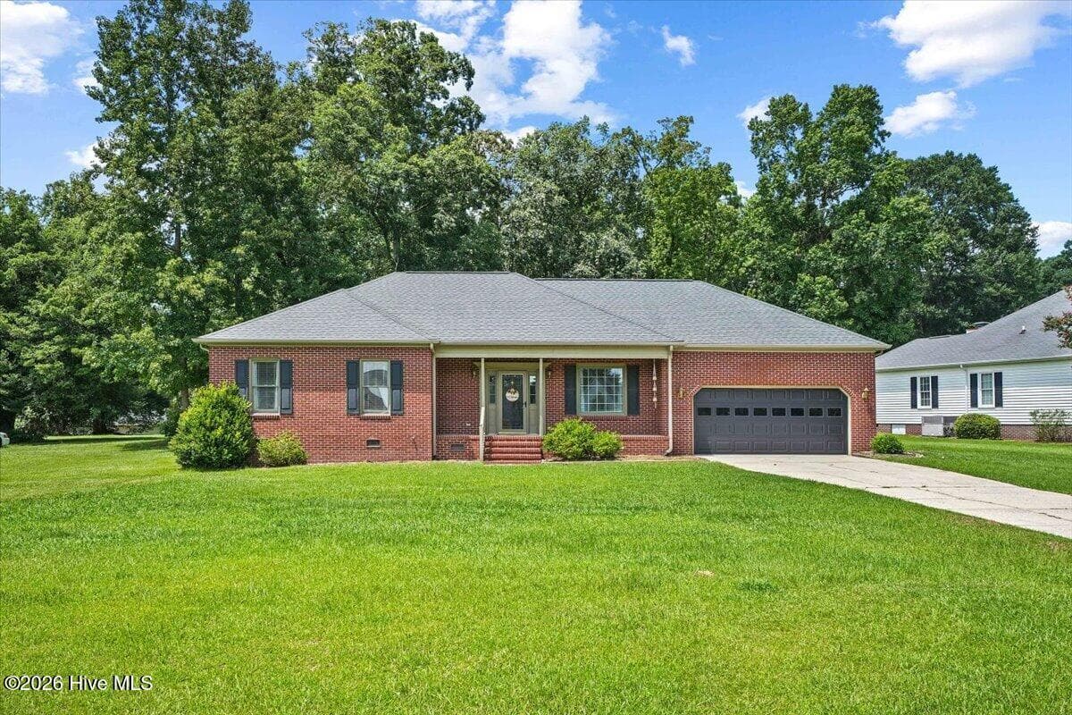 405 N Pointe Drive, Goldsboro, NC 27530
