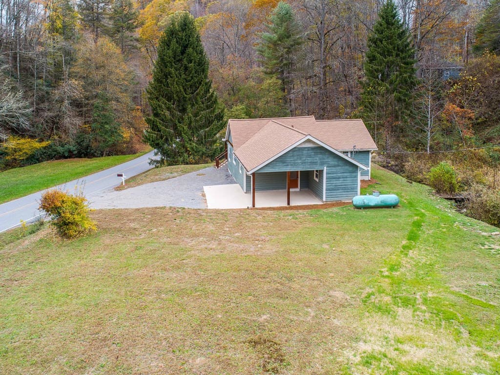 Single Family Residence at 5107 Boiling Springs Road, Murphy, NC 28906, photo 34 of 41