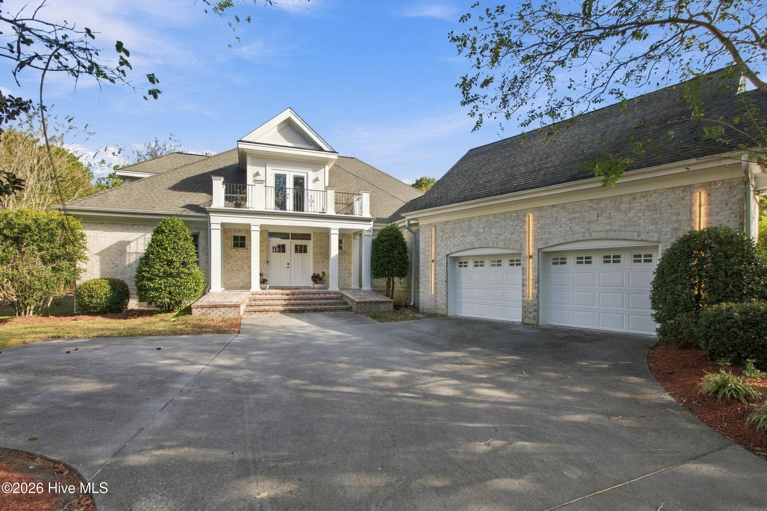 Single Family Residence at 311 Red Fox Run Drive, Wallace, NC 28466, photo 2 of 81