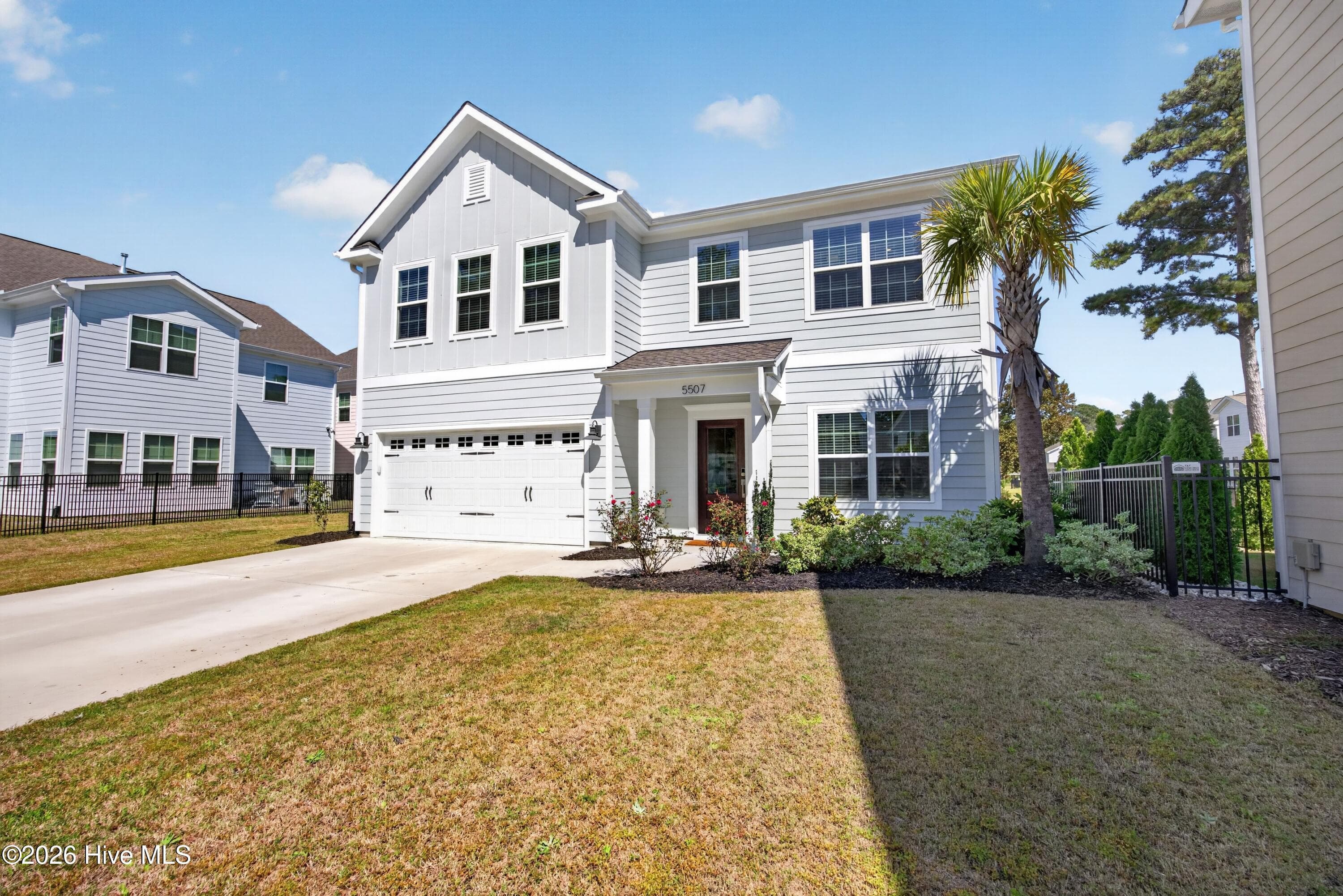Single Family Residence at 5507 Ivy Stone Lane, Wilmington, NC 28403, photo 2 of 25