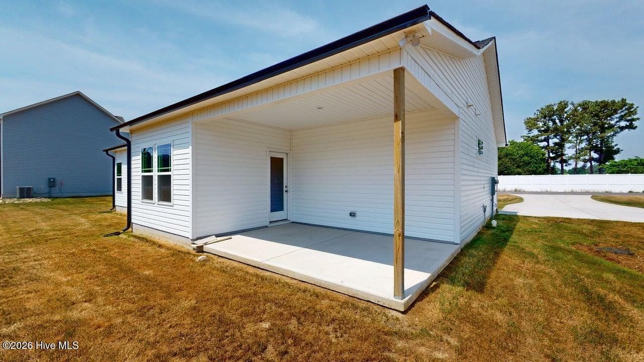 Single Family Residence at 102 Kendall Farms Drive, Goldsboro, NC 27534, photo 23 of 25