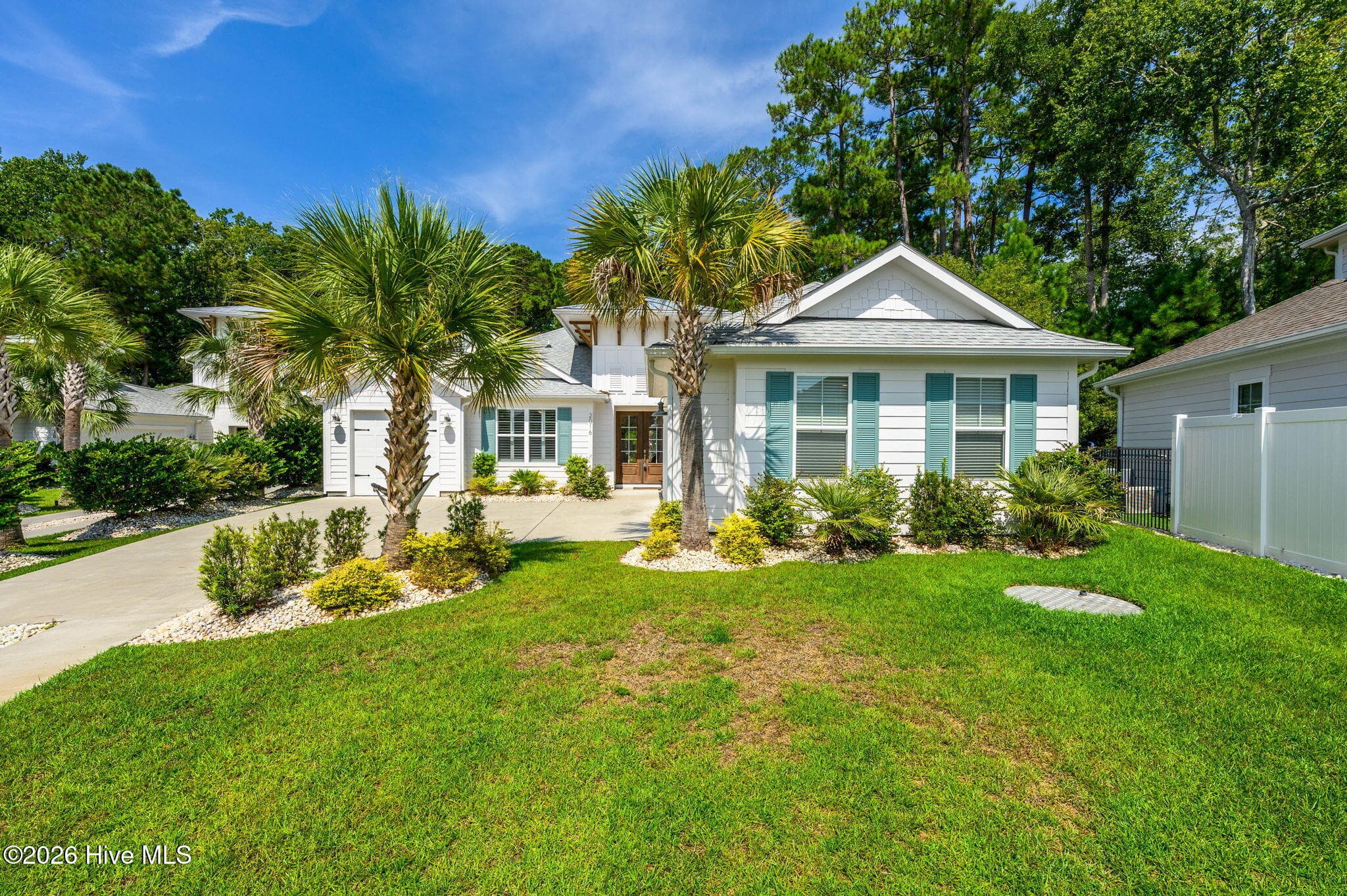 Single Family Residence at 2016 Manor Parc Drive, Calabash, NC 28467, photo 10 of 127