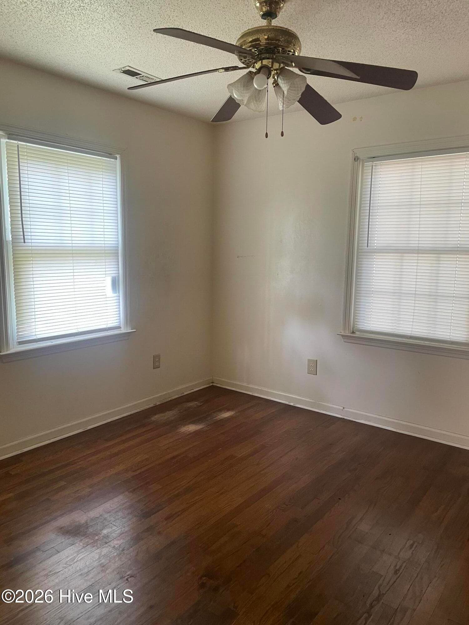 Single Family Residence at 600 Dixon Street, Kinston, NC 28501, photo 8 of 15