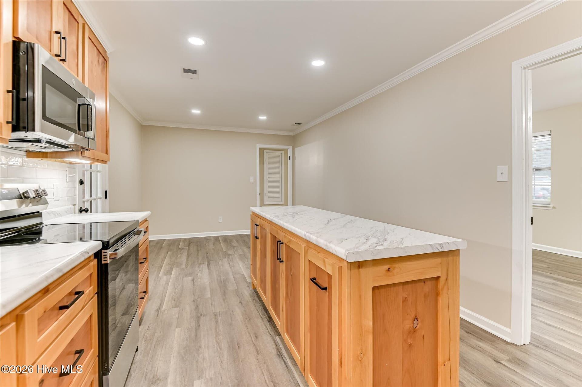 Single Family Residence at 224 Cavalier Drive, Martinez, GA 30907, photo 13 of 34
