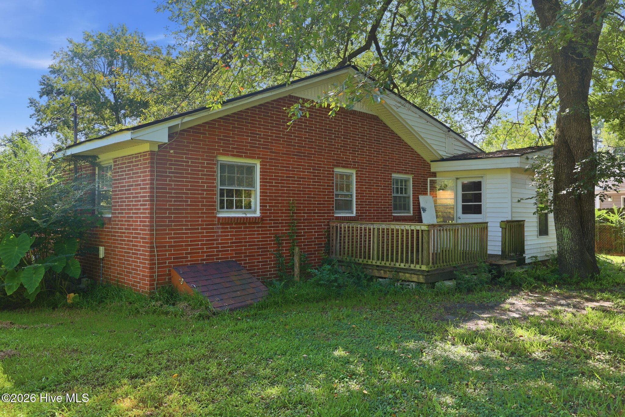 Single Family Residence at 103 Arthur Court, Jacksonville, NC 28546, photo 37 of 49