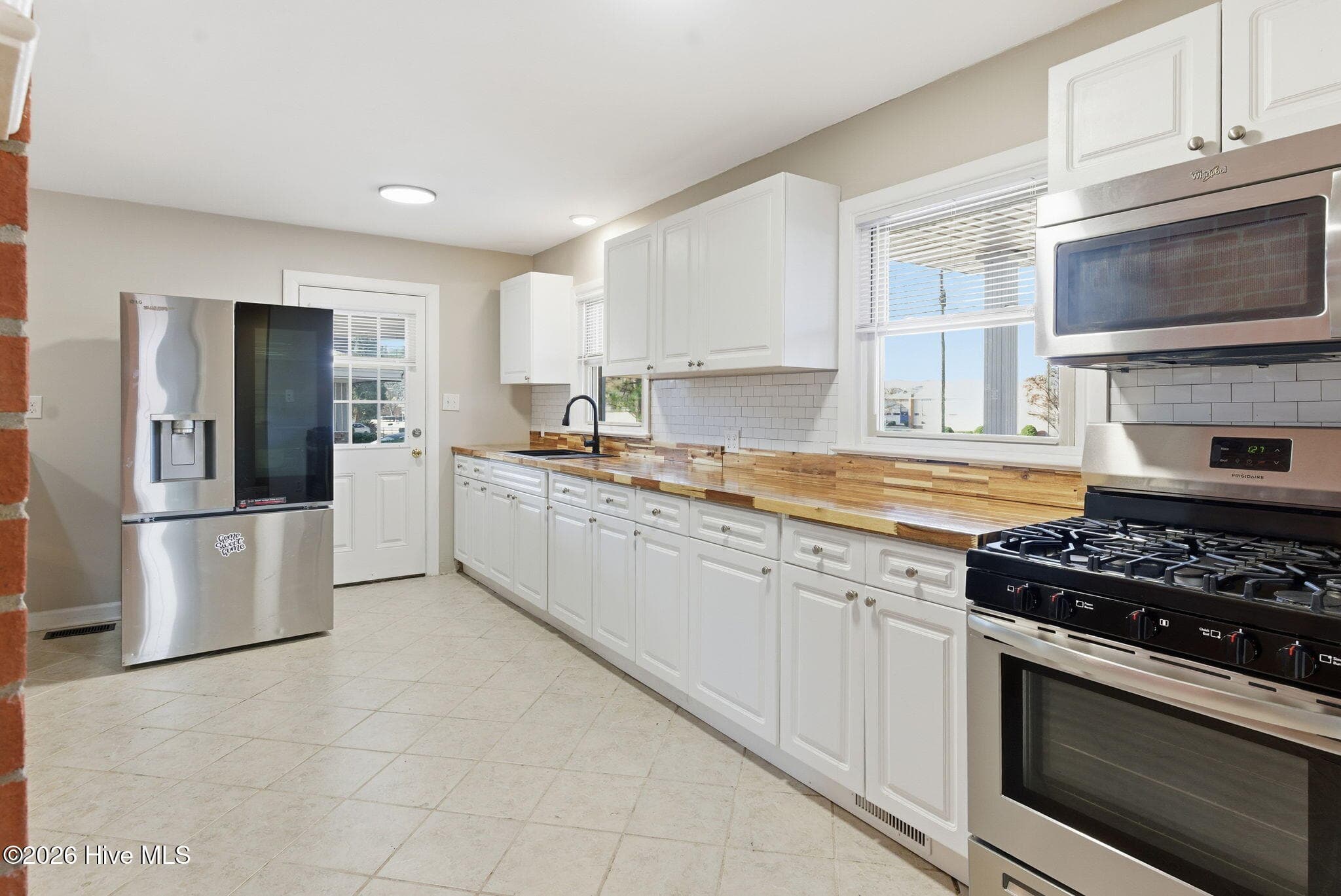 Single Family Residence at 1104 Devereaux Street, Goldsboro, NC 27530, photo 10 of 40