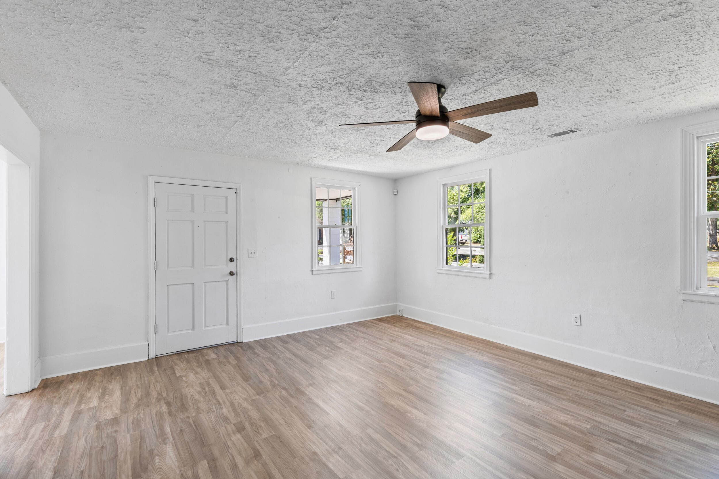 Single Family Residence at 2355 Forster Street, Augusta, GA 30904, photo 10 of 44