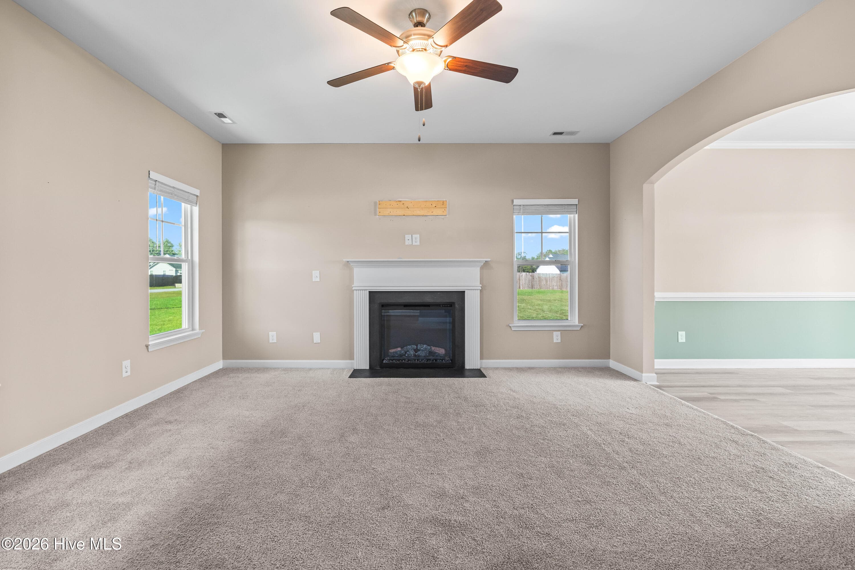 Single Family Residence at 158 Uzzell Road, Hubert, NC 28539, photo 9 of 45