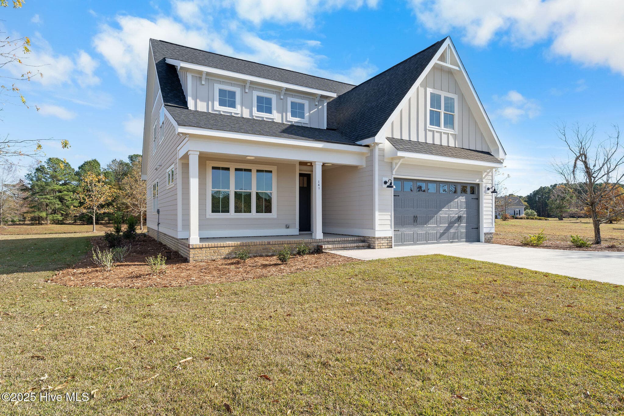Single Family Residence at 141 Sycamore Lakes Drive, Wallace, NC 28466, photo 9 of 101