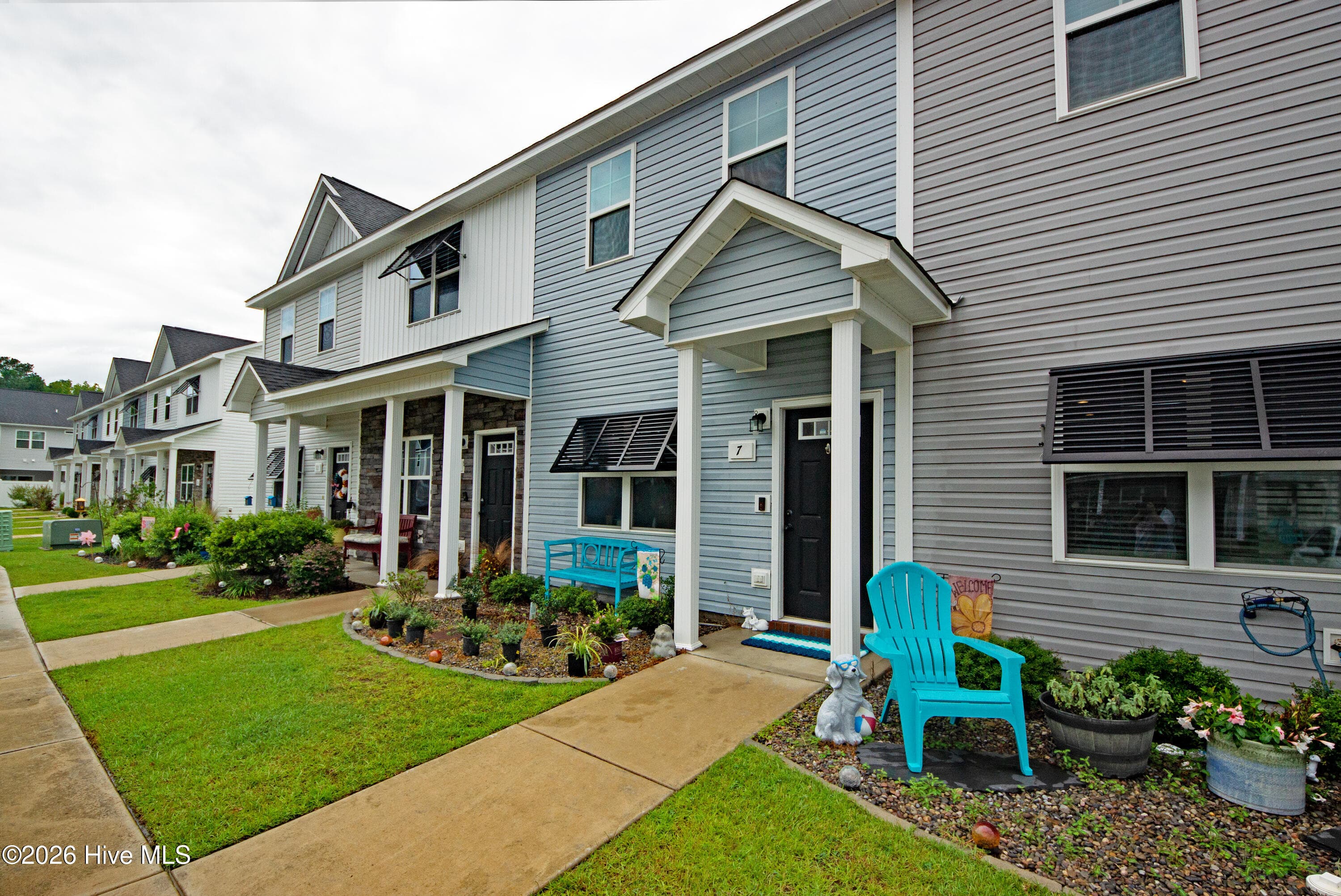 Townhouse at 7 Catalina Circle, Swansboro, NC 28584, photo 5 of 41