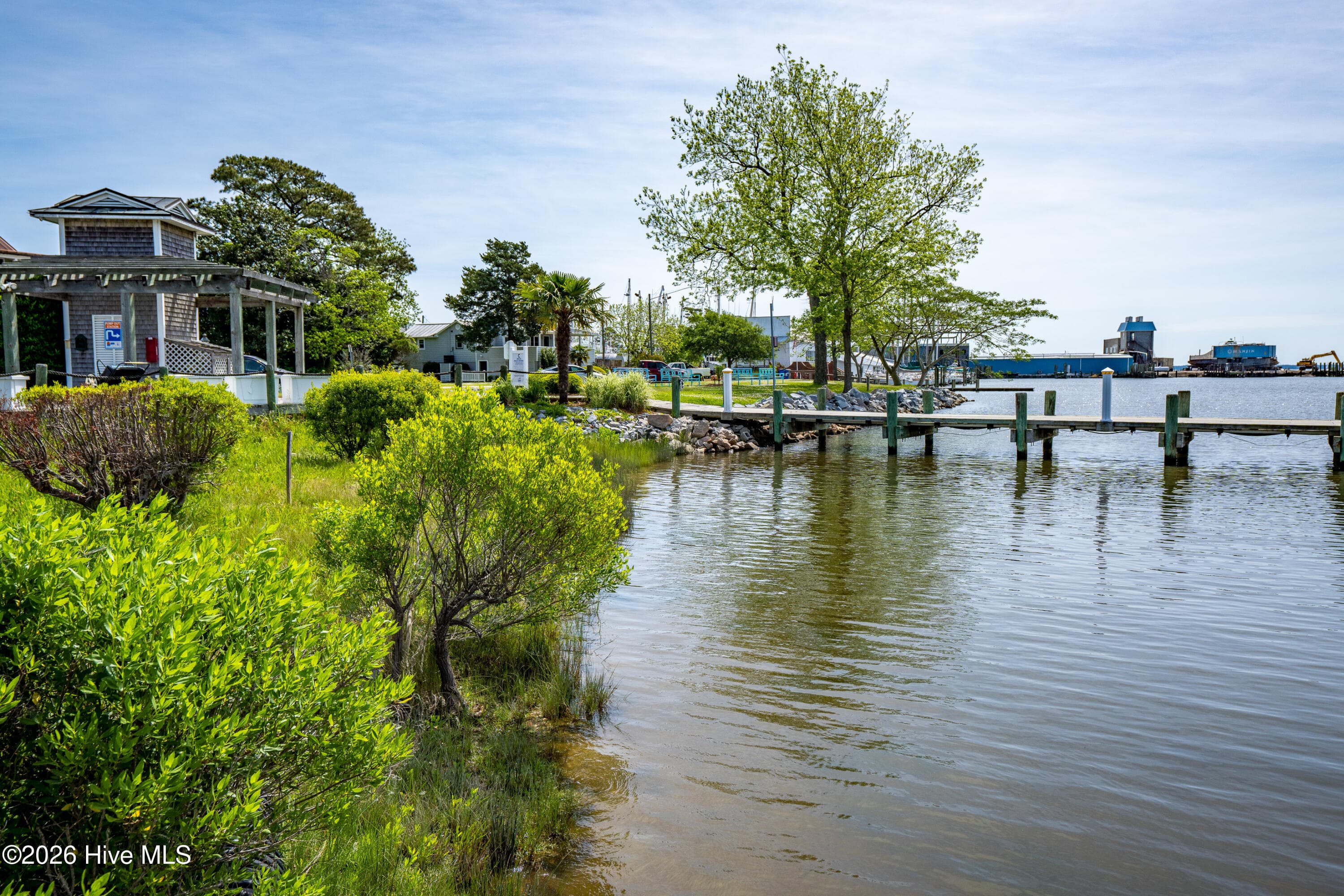 Dockaminium at 516 S Water Street B29, Oriental, NC 28571, photo 12 of 13