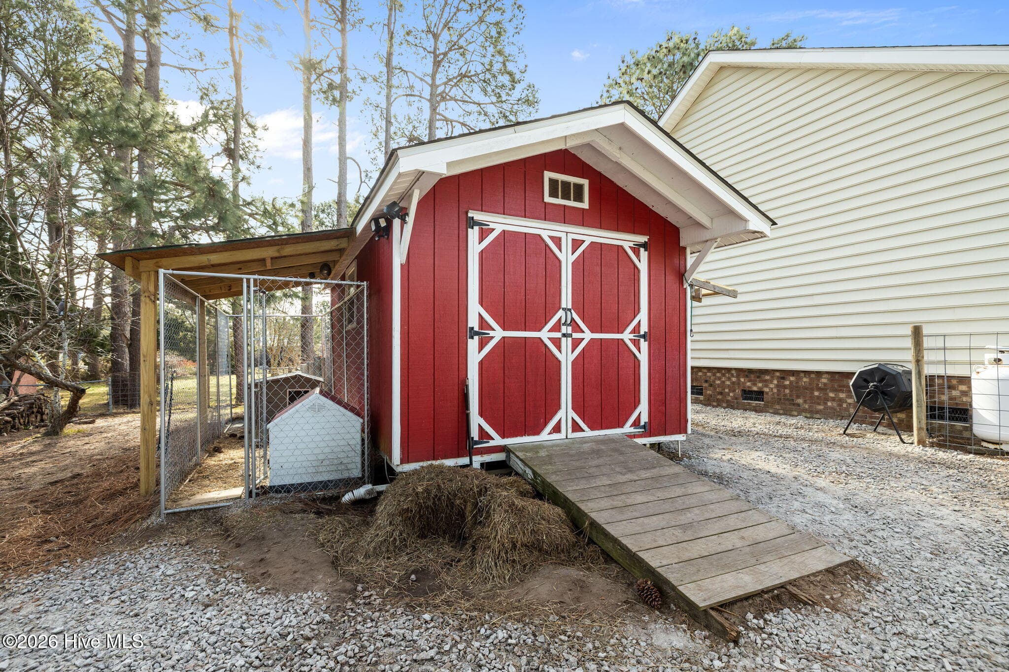 Storage shed - 139 Bayshore Street, Sea Level, NC 28577