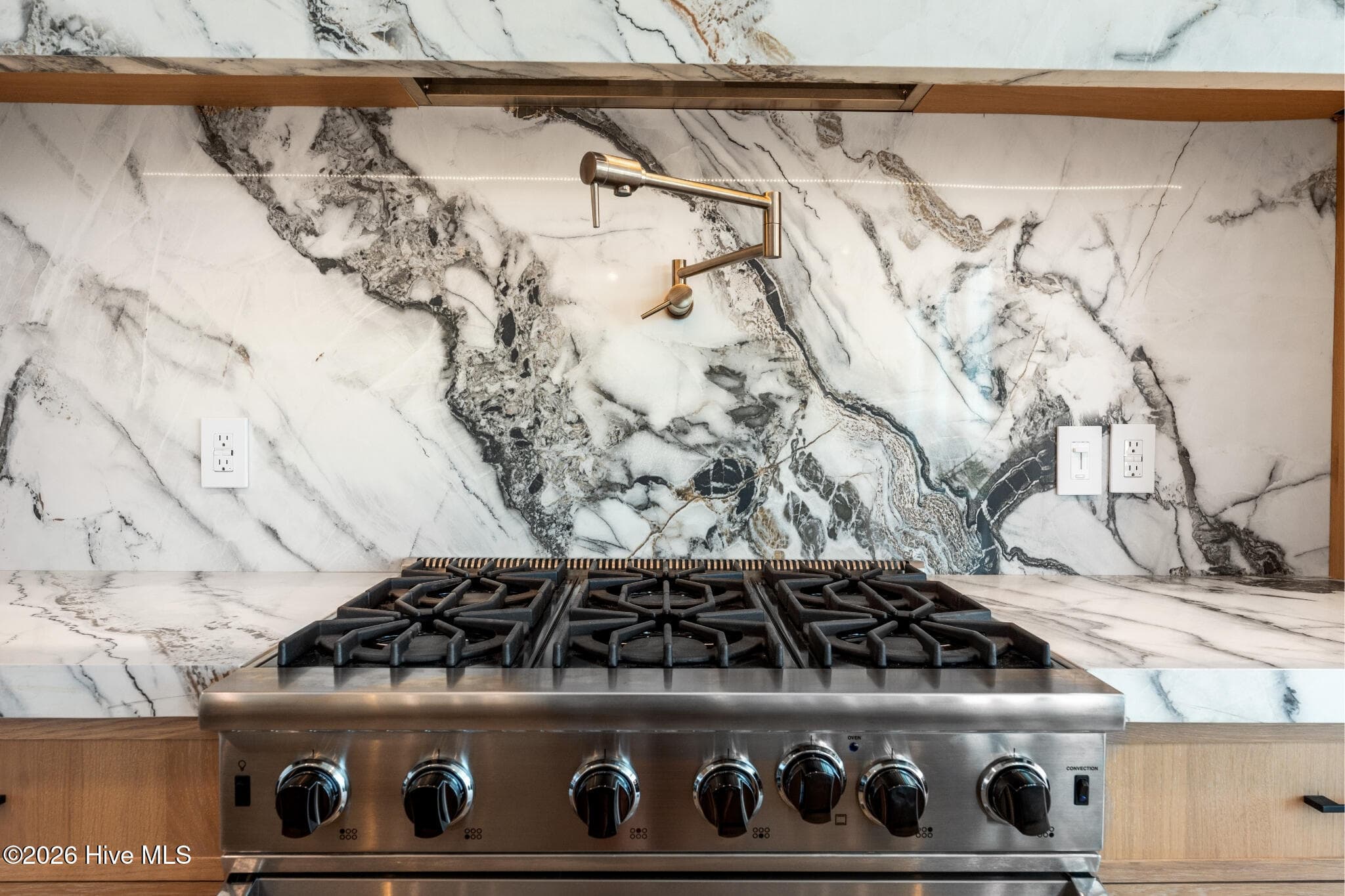Viking Range & Italian Quartz Backsplash Detail - 41 Grand View Drive, Ocean Isle Beach, NC 28469