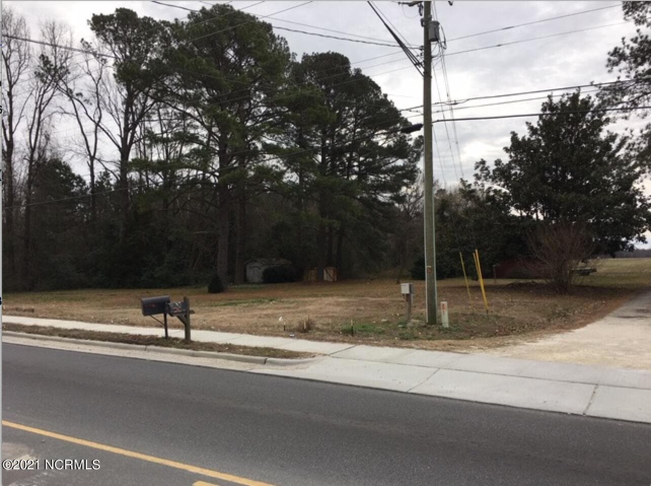 Unimproved Land at 1239 -1241 Sunset Avenue, Clinton, NC 28328, photo 2 of 2