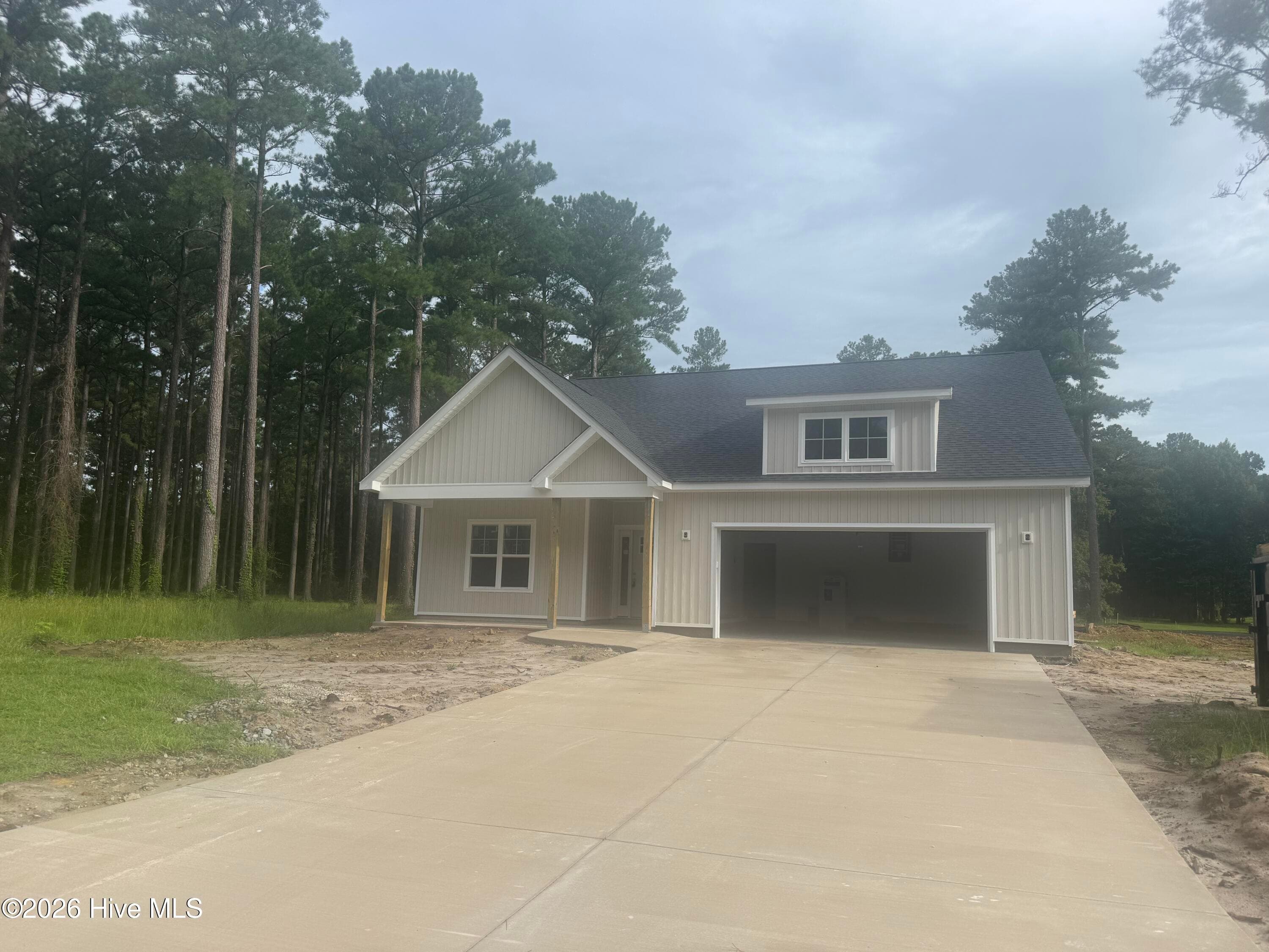 Single Family Residence at 31 Currituck Court, Oriental, NC 28571, photo 10 of 93