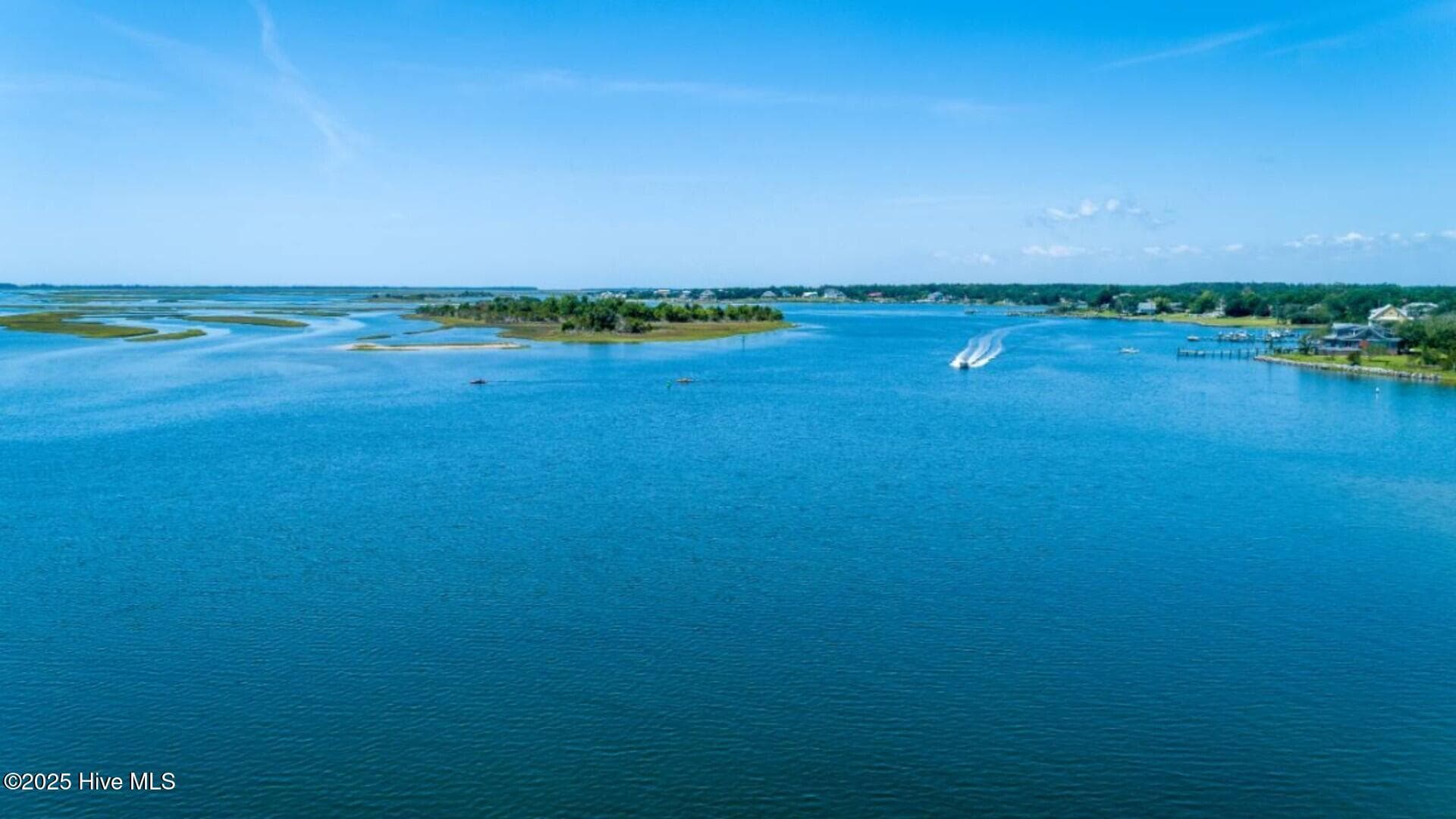 Single Family Residence at 255 Surfside Landing Boulevard Lot 123, Hubert, NC 28539, photo 4 of 5