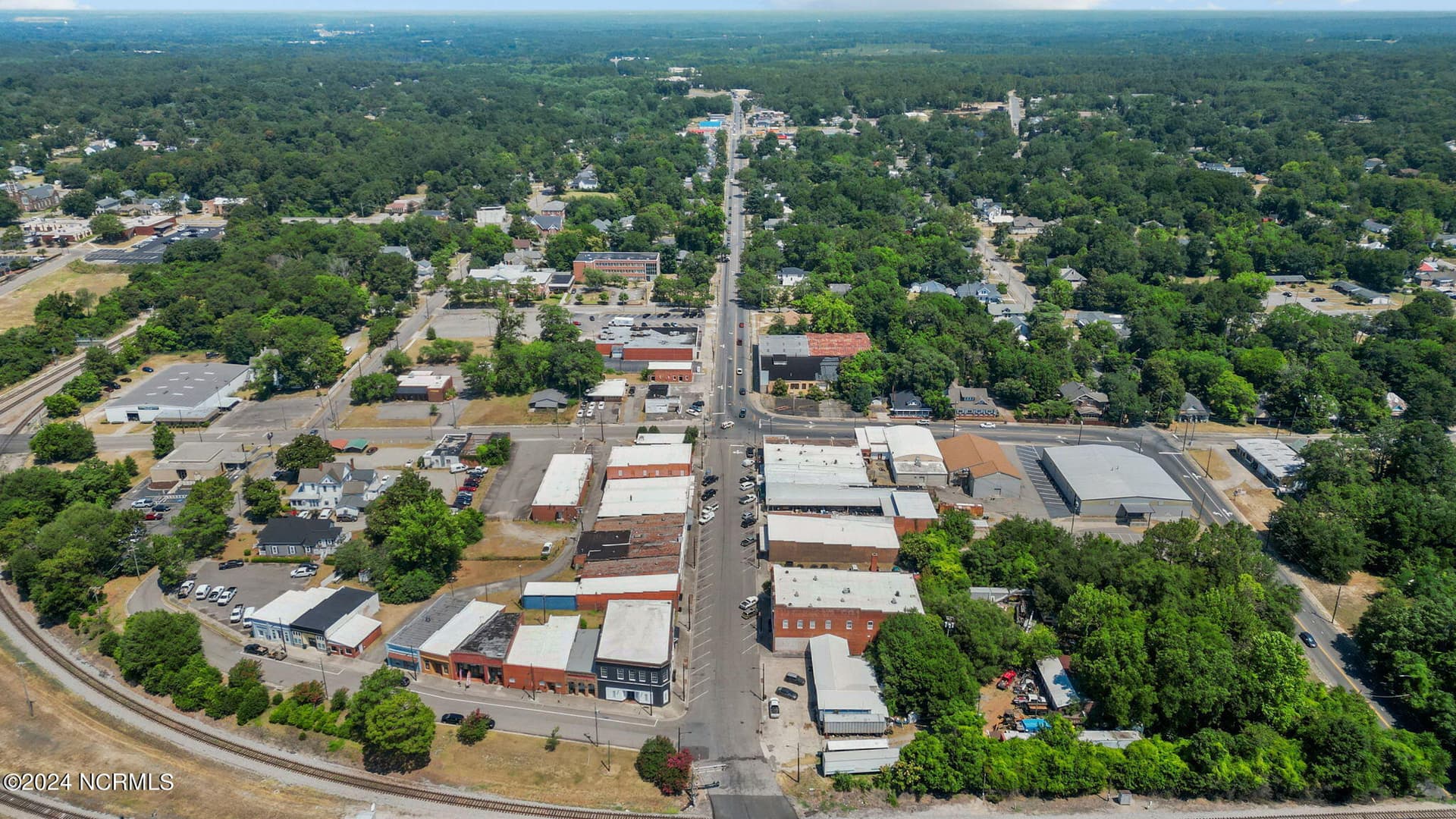 Commercial Sale at 20 Hamlet Avenue, Hamlet, NC 28345, photo 11 of 26