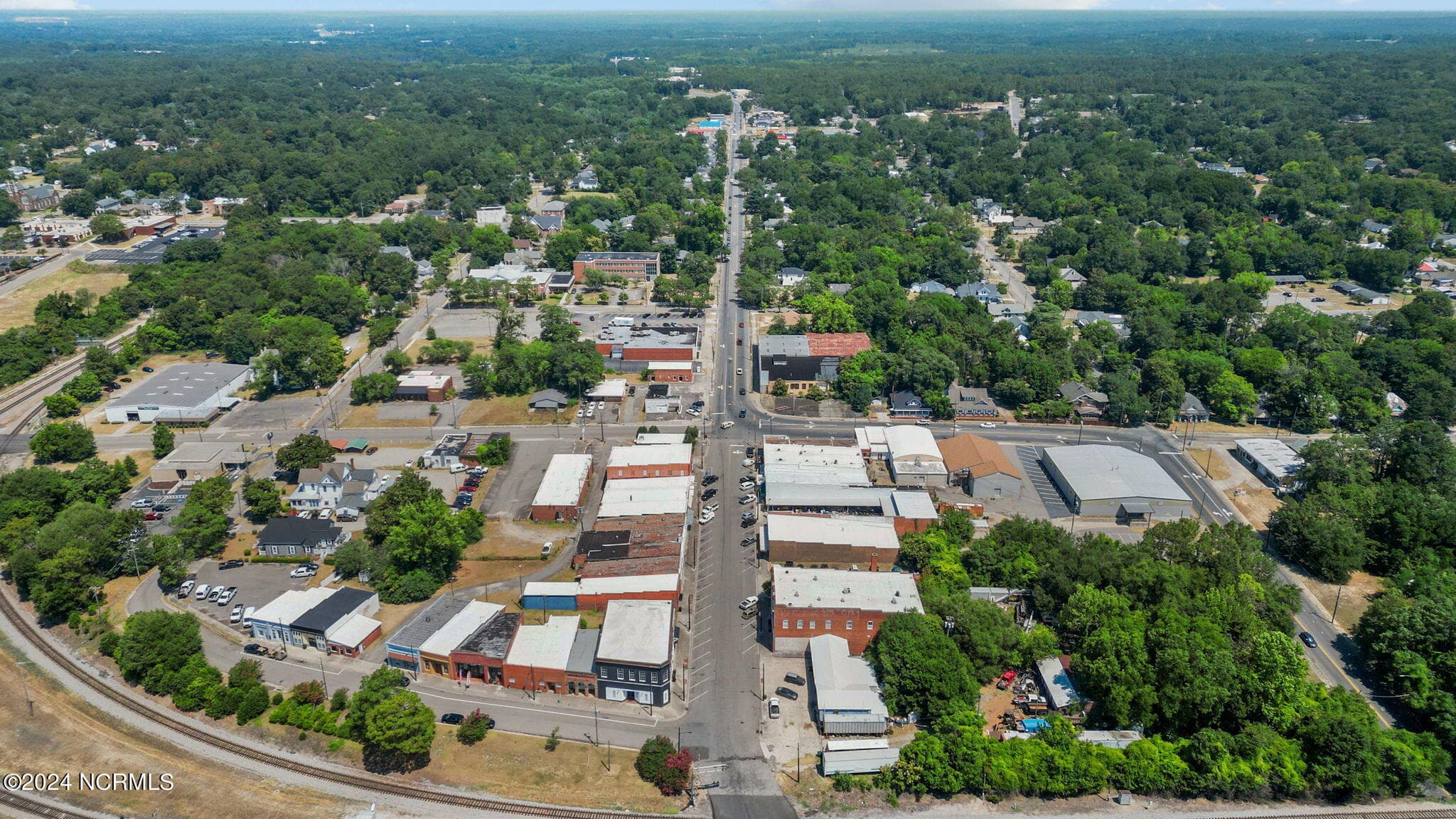 Commercial Sale at 20 Hamlet Avenue, Hamlet, NC 28345, photo 11 of 26