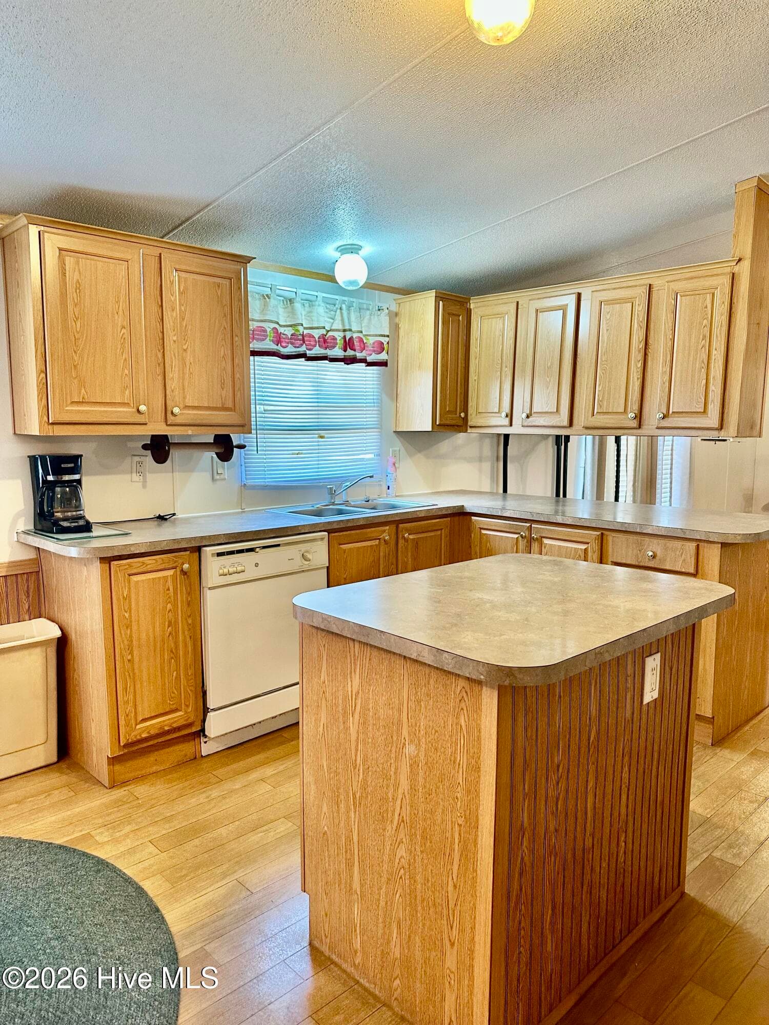 Manufactured Home at 70 Rough Horn Road, Evergreen, NC 28438, photo 21 of 30