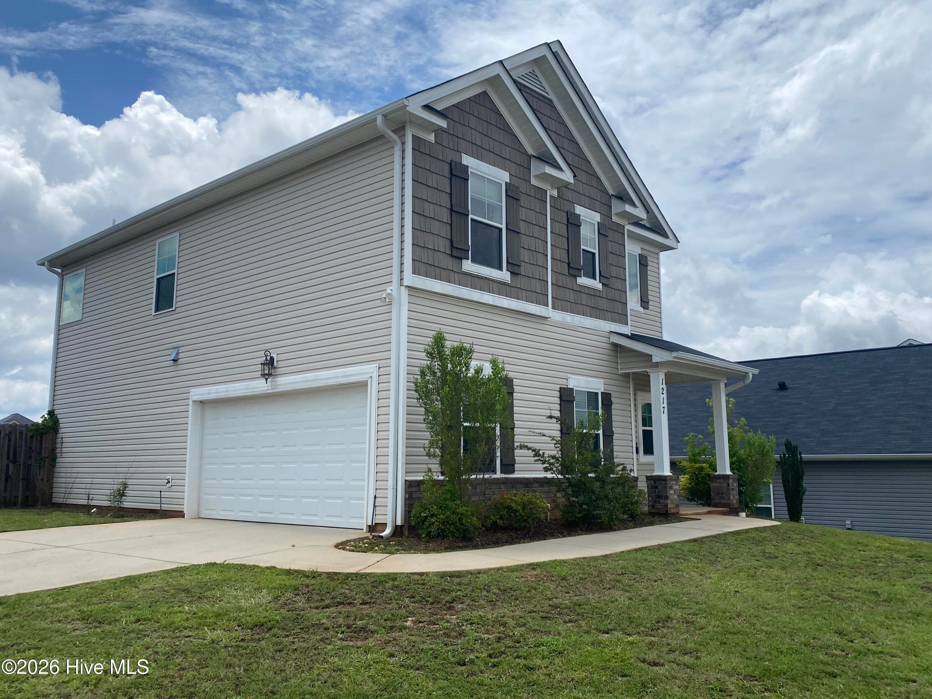 Single Family Residence at 1217 Cobblefield Drive, Grovetown, GA 30813, photo 5 of 37
