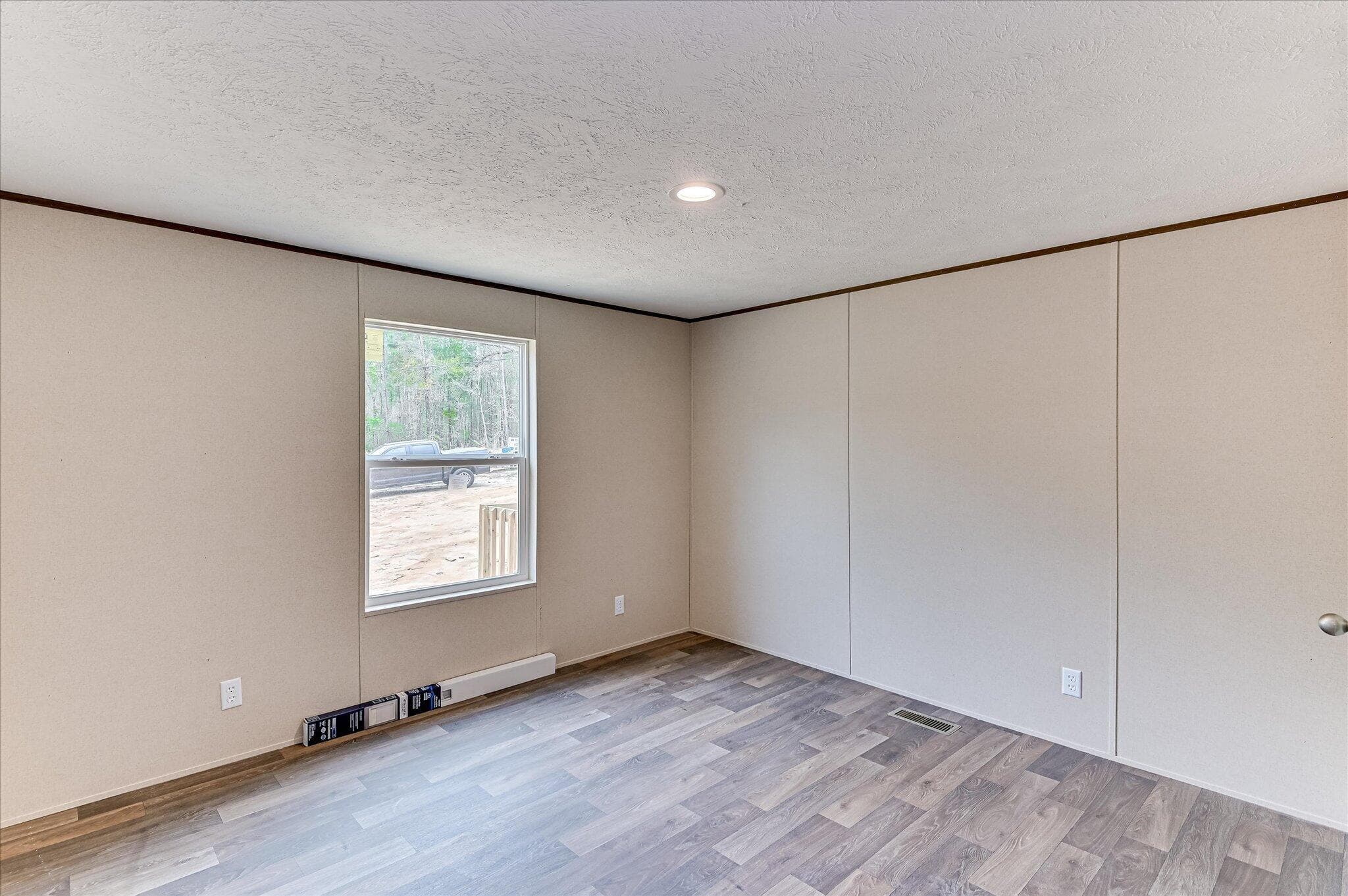 Manufactured Home at 4052 Us-25, Hephzibah, GA 30815, photo 28 of 34