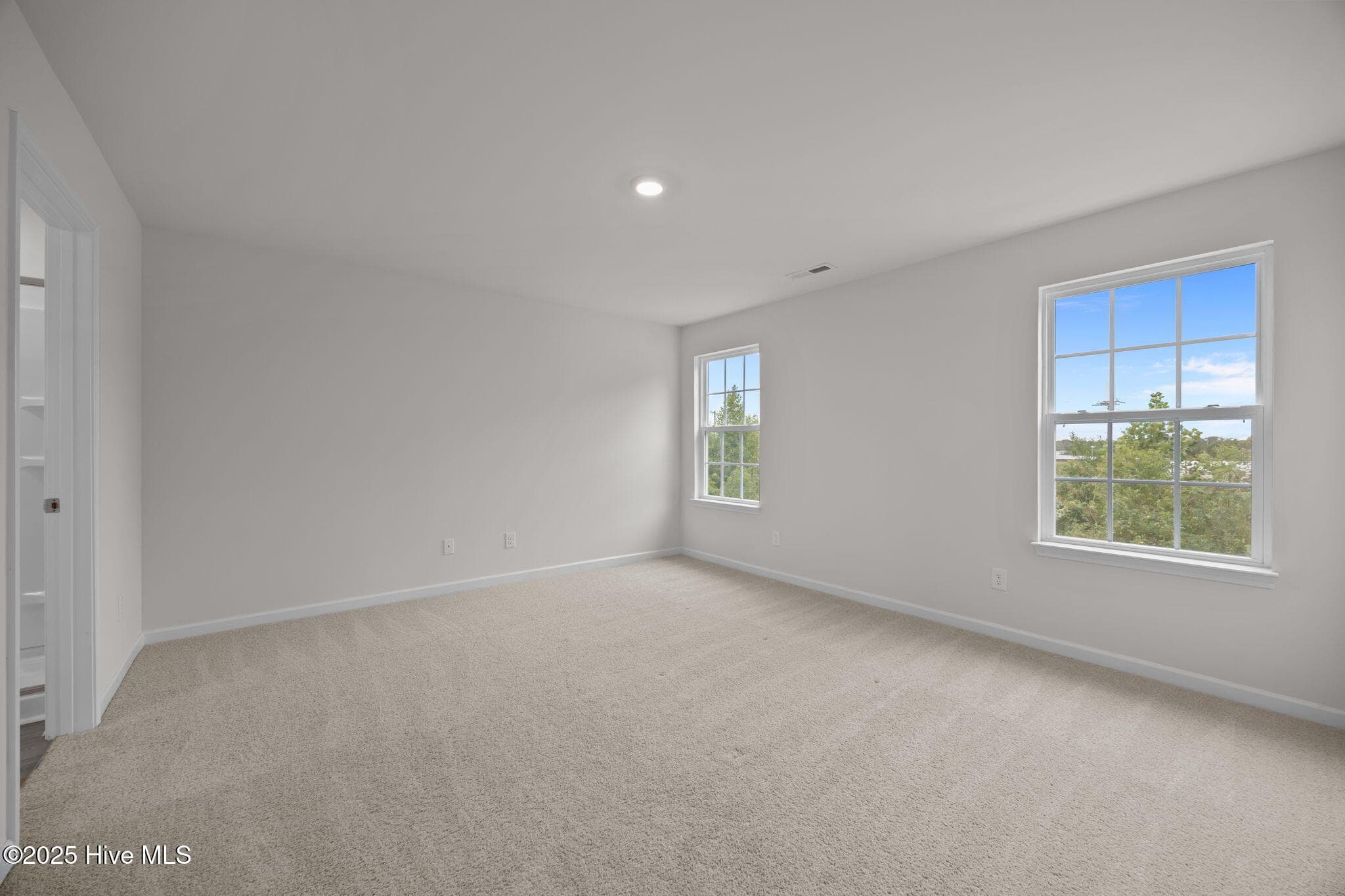 Single Family Residence at 1324 S Wilshire Court, Kinston, NC 28504, photo 21 of 53