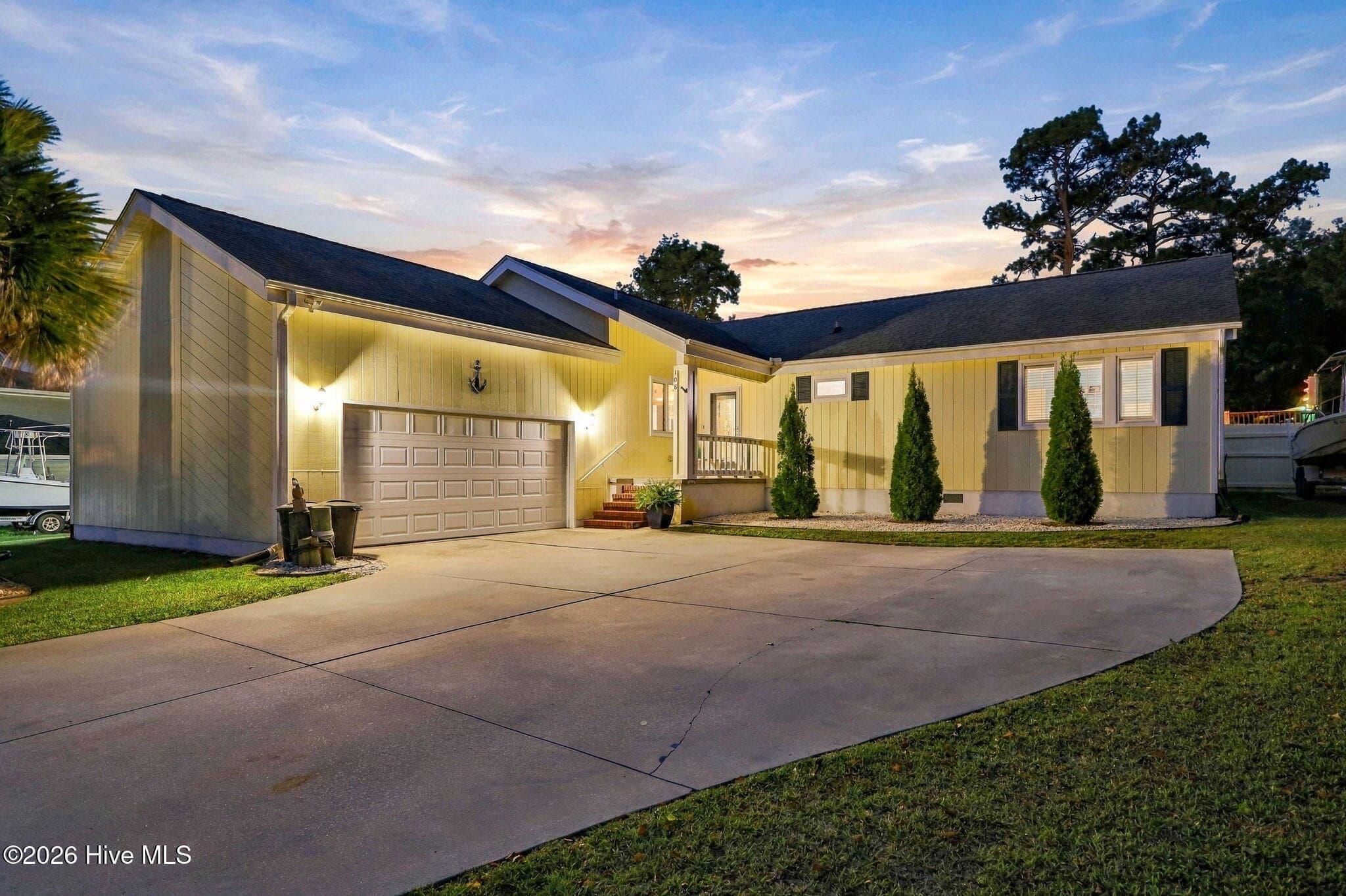108 Gull Harbor Drive, Newport, NC 28570