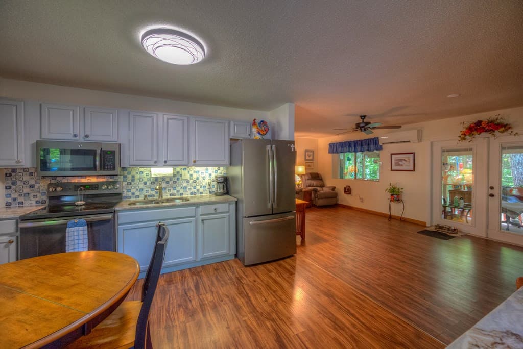 Single Family Residence at 256 Woods Drive, Murphy, NC 28906, photo 7 of 29