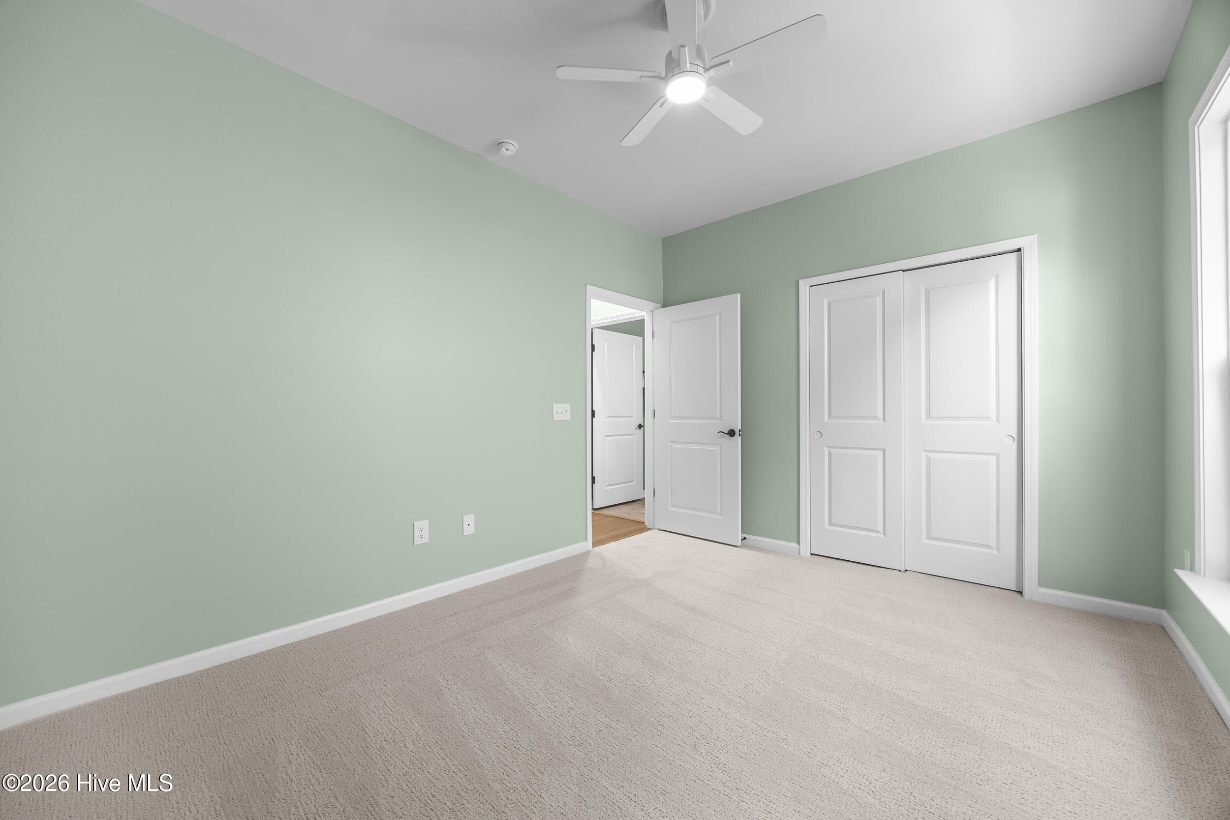 Single Family Residence at 3708 Old Sand Mine Drive, Wilmington, NC 28412, photo 24 of 43