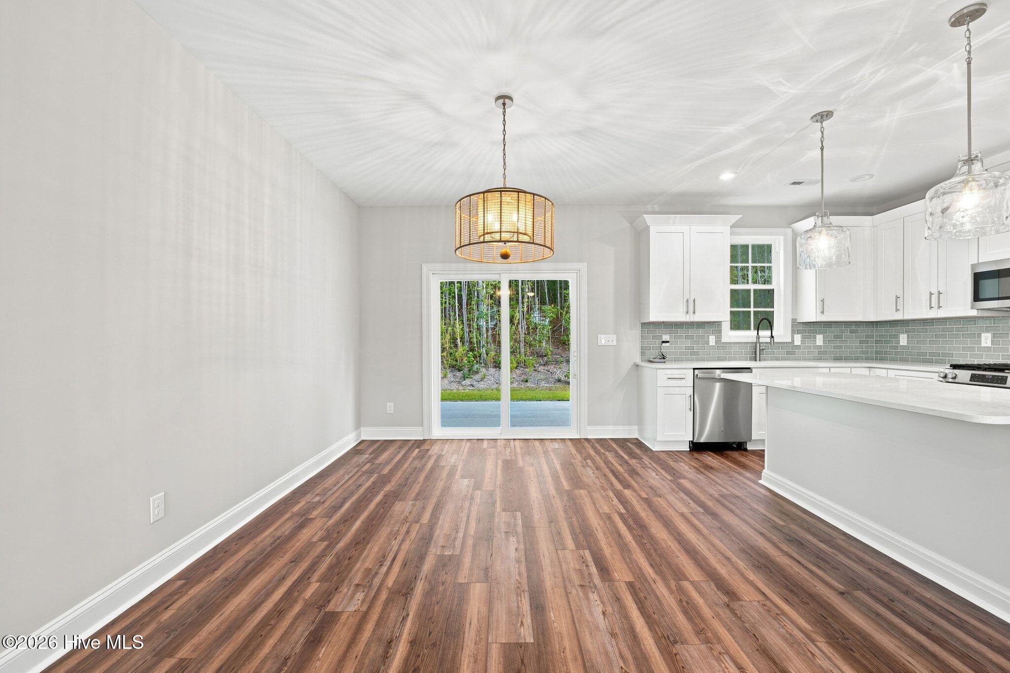 Single Family Residence at 2010 Brighton Drive, New Bern, NC 28562, photo 12 of 29