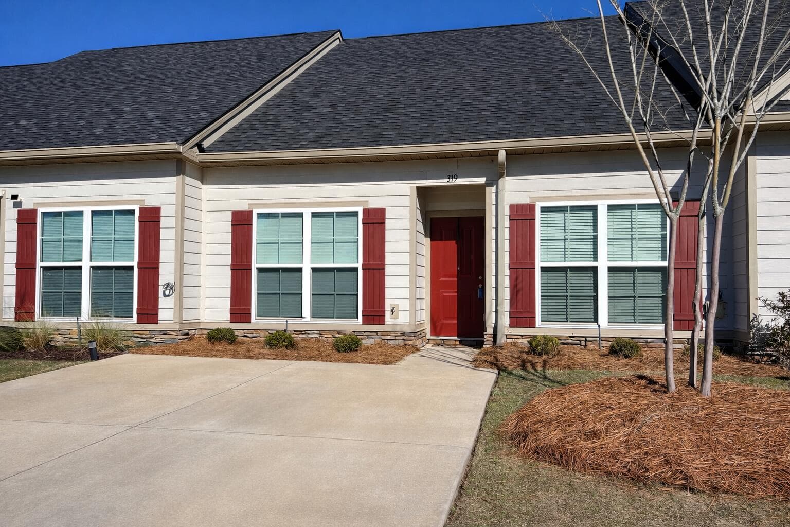 Townhouse at 319 Bordeaux Drive, Thomson, GA 30824, photo 2 of 27