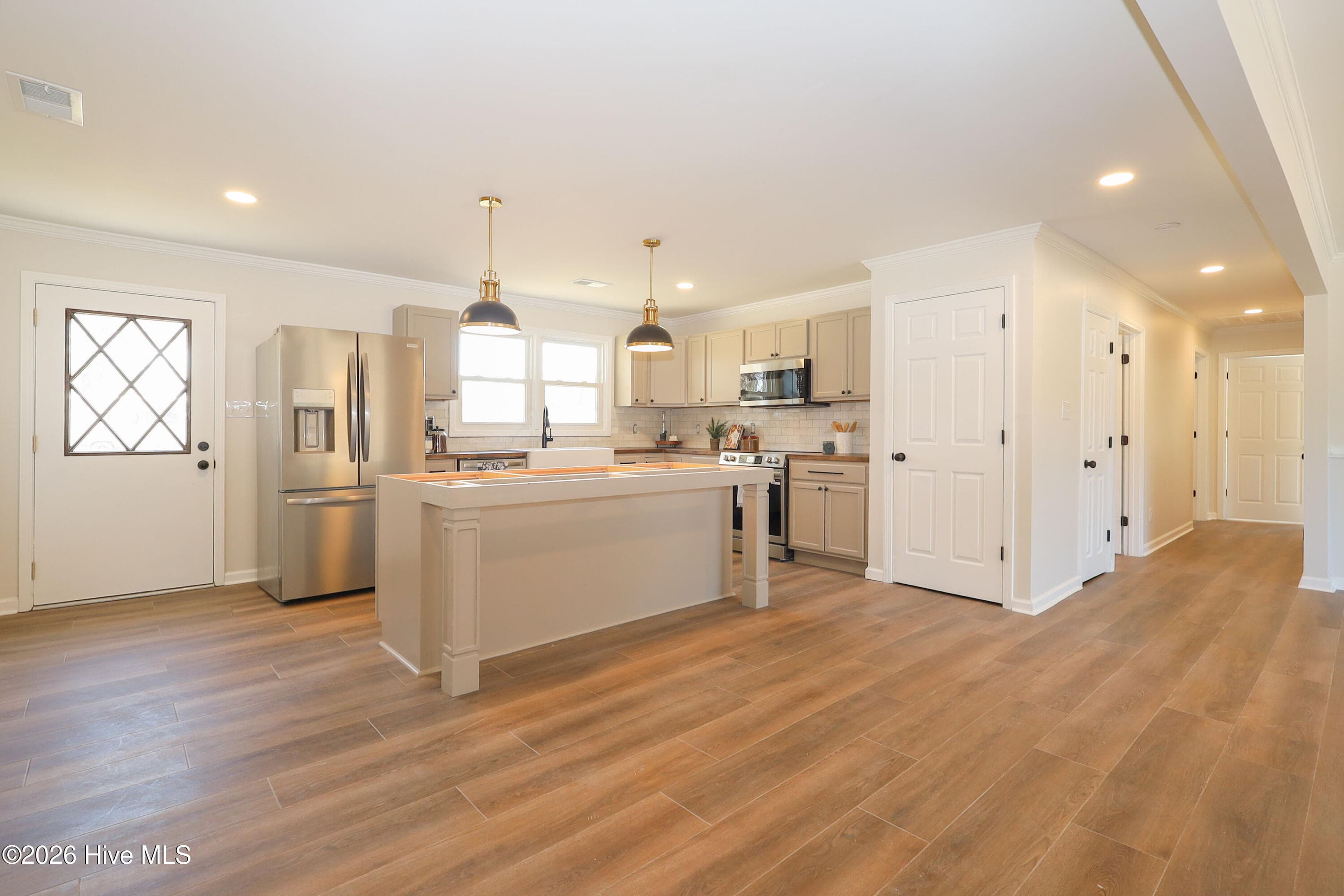 Single Family Residence at 580 Koonce Fork Road, Richlands, NC 28574, photo 11 of 59