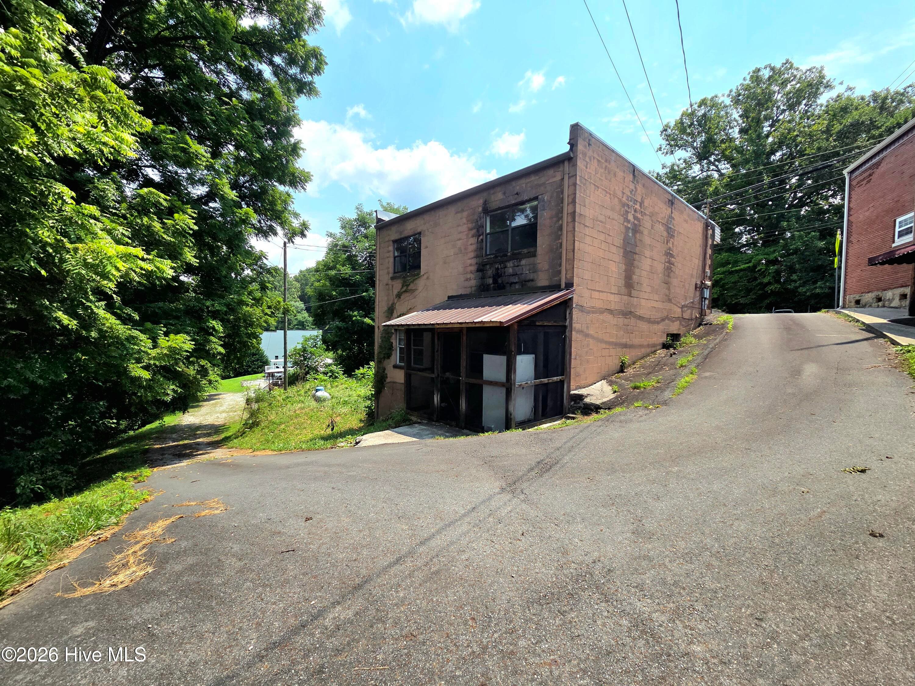 Business at 214 E Main Street, Robbinsville, NC 28771, photo 3 of 17