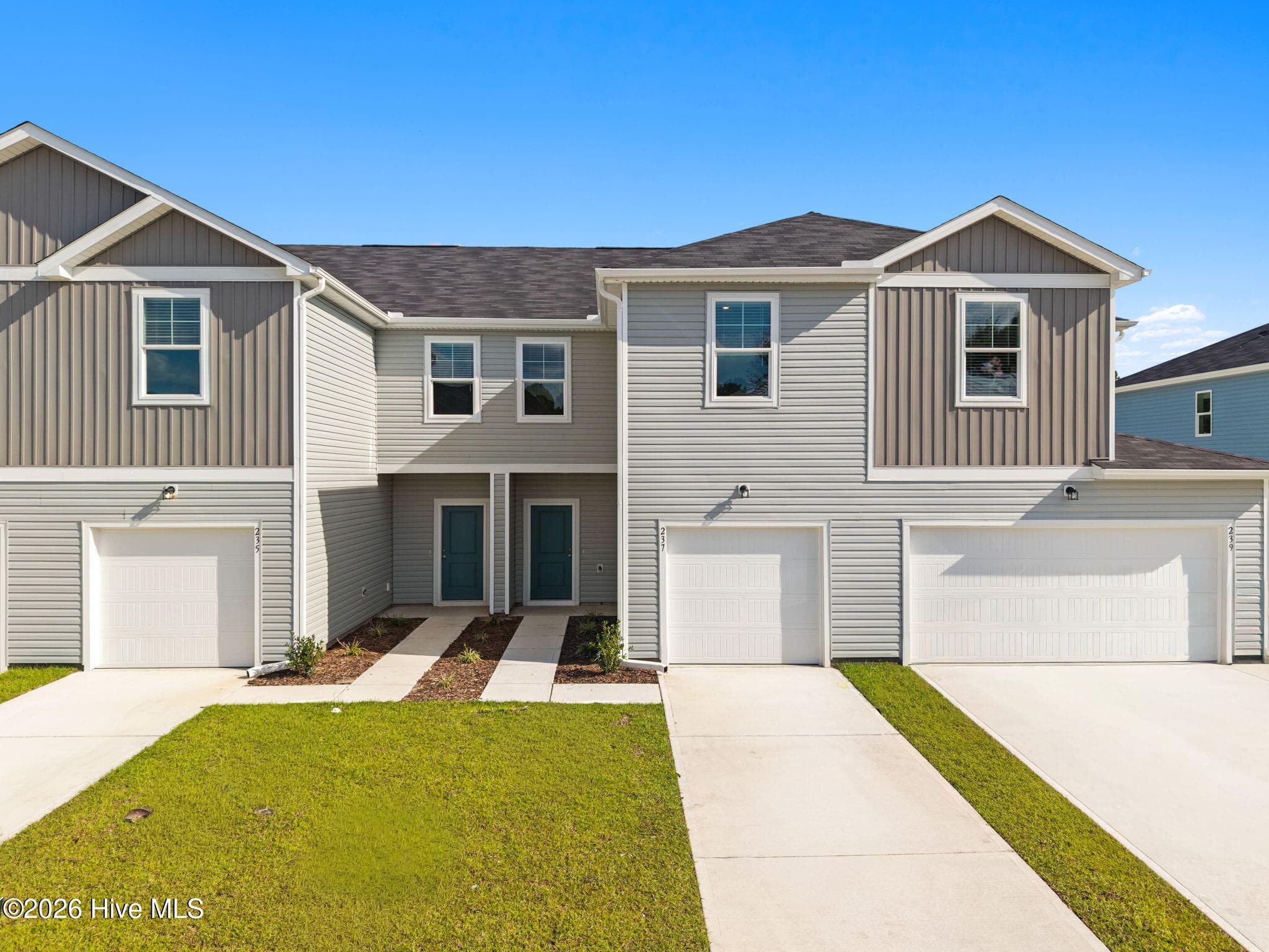 Townhouse at 237 Senna Drive, Holly Ridge, NC 28445, photo 3 of 100