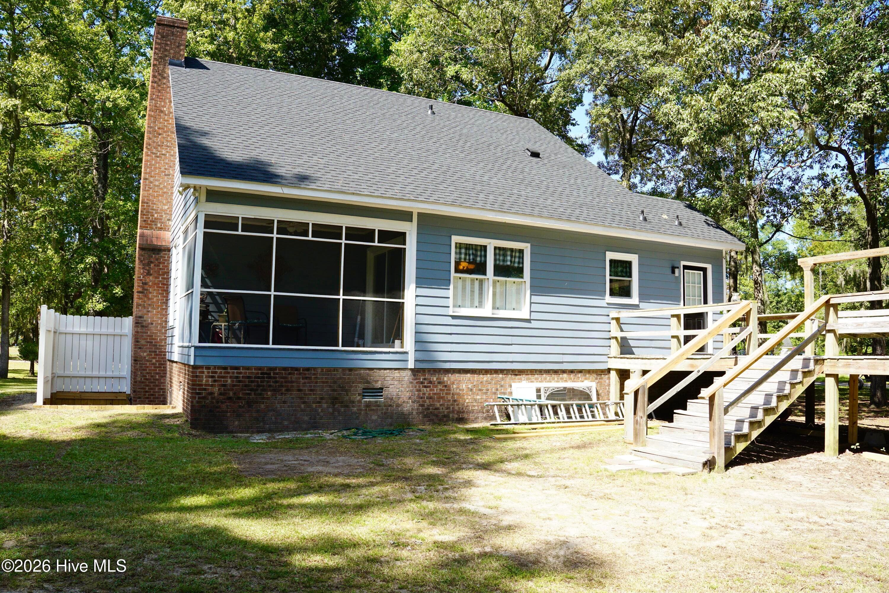 Single Family Residence at 124 Country Place, Washington, NC 27889, photo 26 of 29