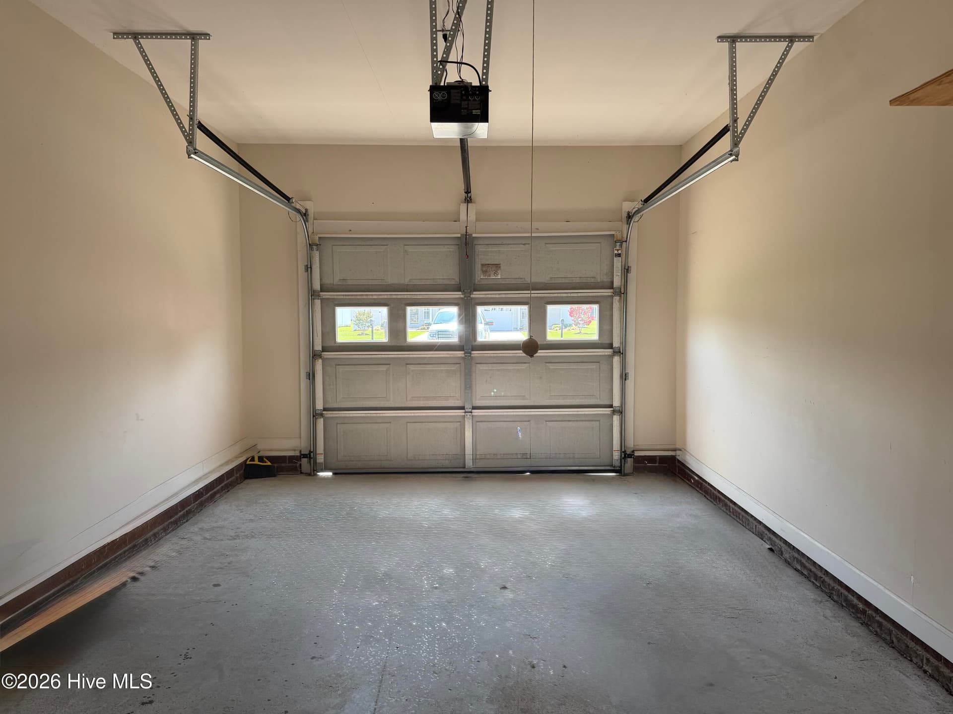 1 car attached garage - 2059 Briarwood Drive, Kinston, NC 28501