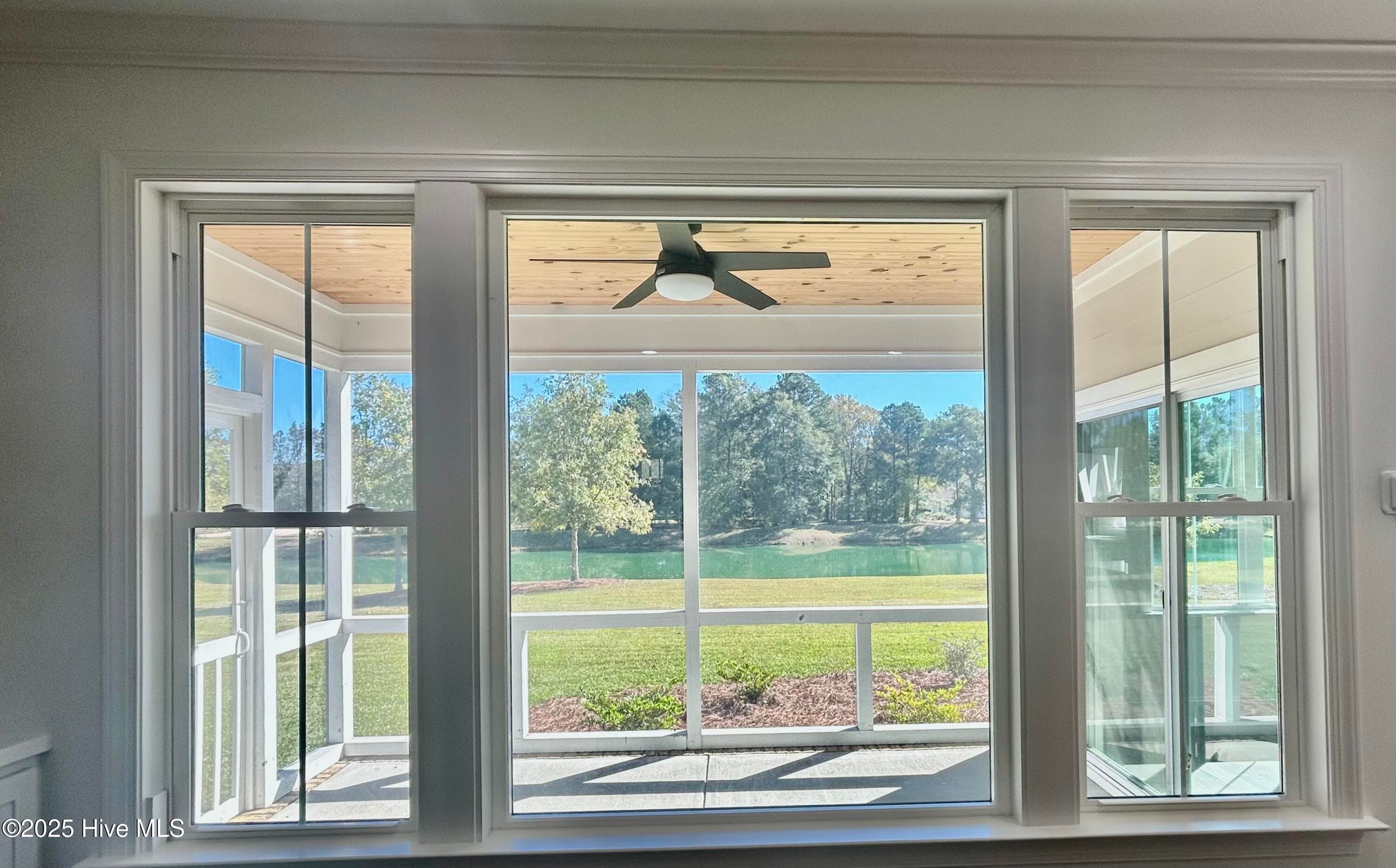 Single Family Residence at 141 Sycamore Lakes Drive, Wallace, NC 28466, photo 12 of 101