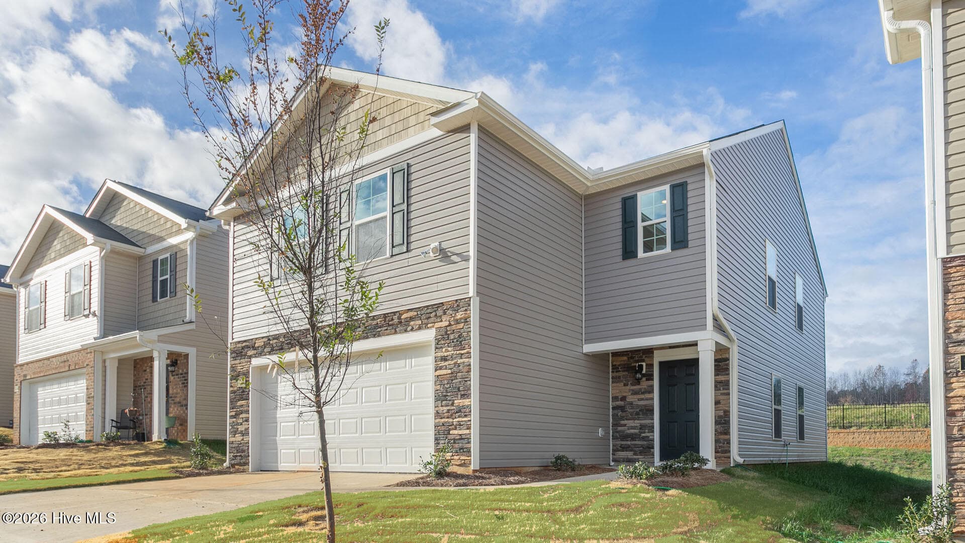 Single Family Residence at 2104 Montalvan Drive, Greenville, NC 27834, photo 8 of 47