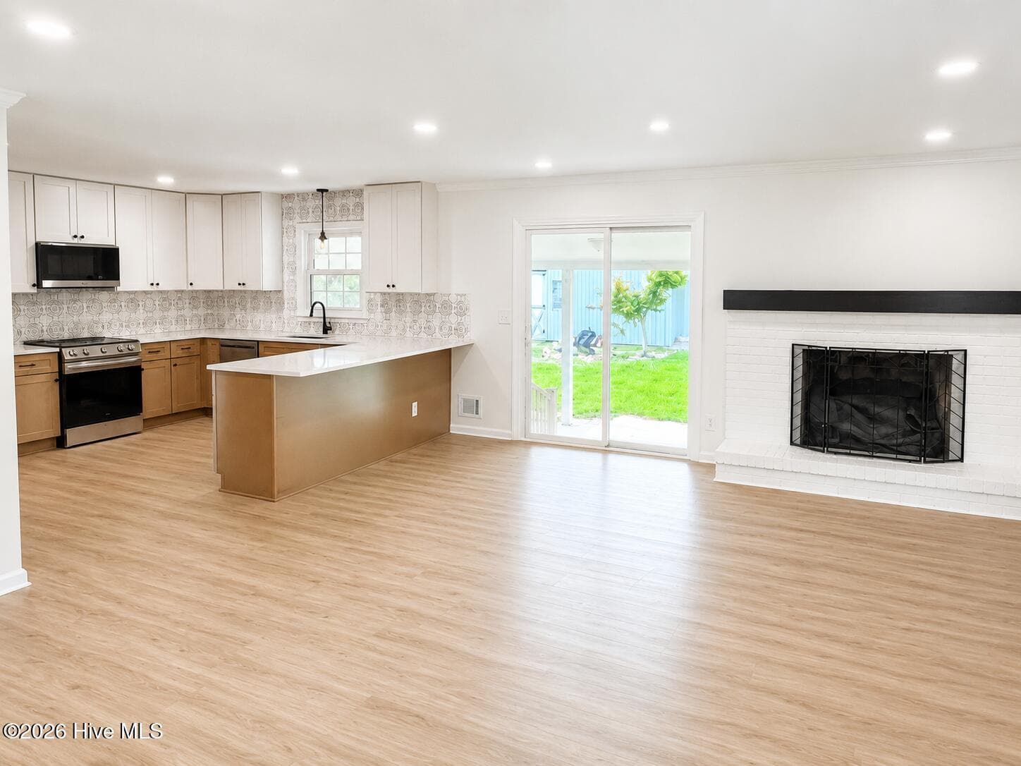 Single Family Residence at 4622 Dean Drive, Wilmington, NC 28405, photo 20 of 67